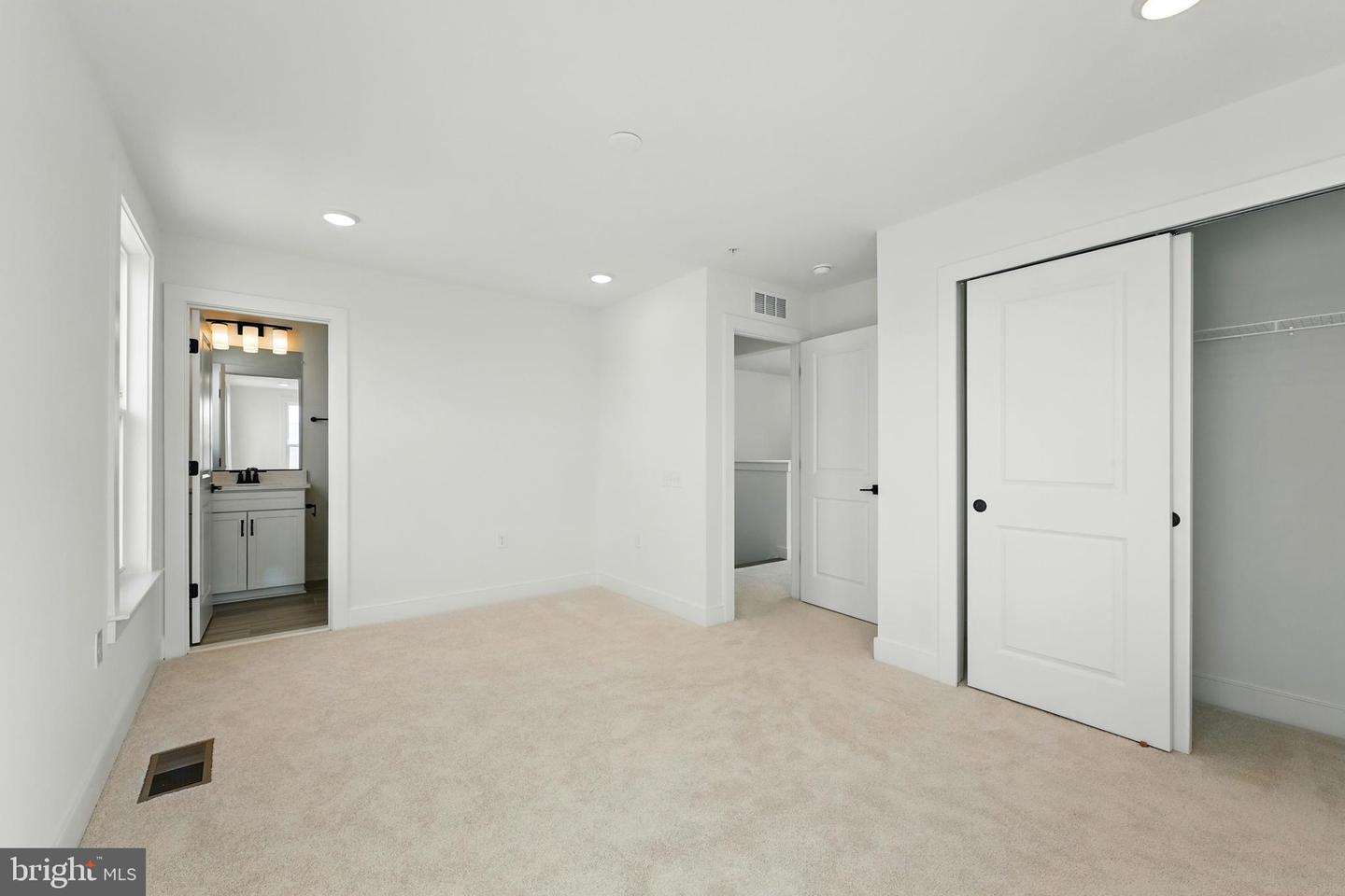 19722 PEACH FLOWER TER, ASHBURN, Virginia 20147, 4 Bedrooms Bedrooms, ,3 BathroomsBathrooms,Residential,For sale,19722 PEACH FLOWER TER,VALO2110462 MLS # VALO2110462 19722 PEACH FLOWER TER, ASHBURN, Virginia 20147, 4 Bedrooms Bedrooms, ,3 BathroomsBathrooms,Residential,For sale,19722 PEACH FLOWER TER,VALO2110462 MLS # VALO2110462