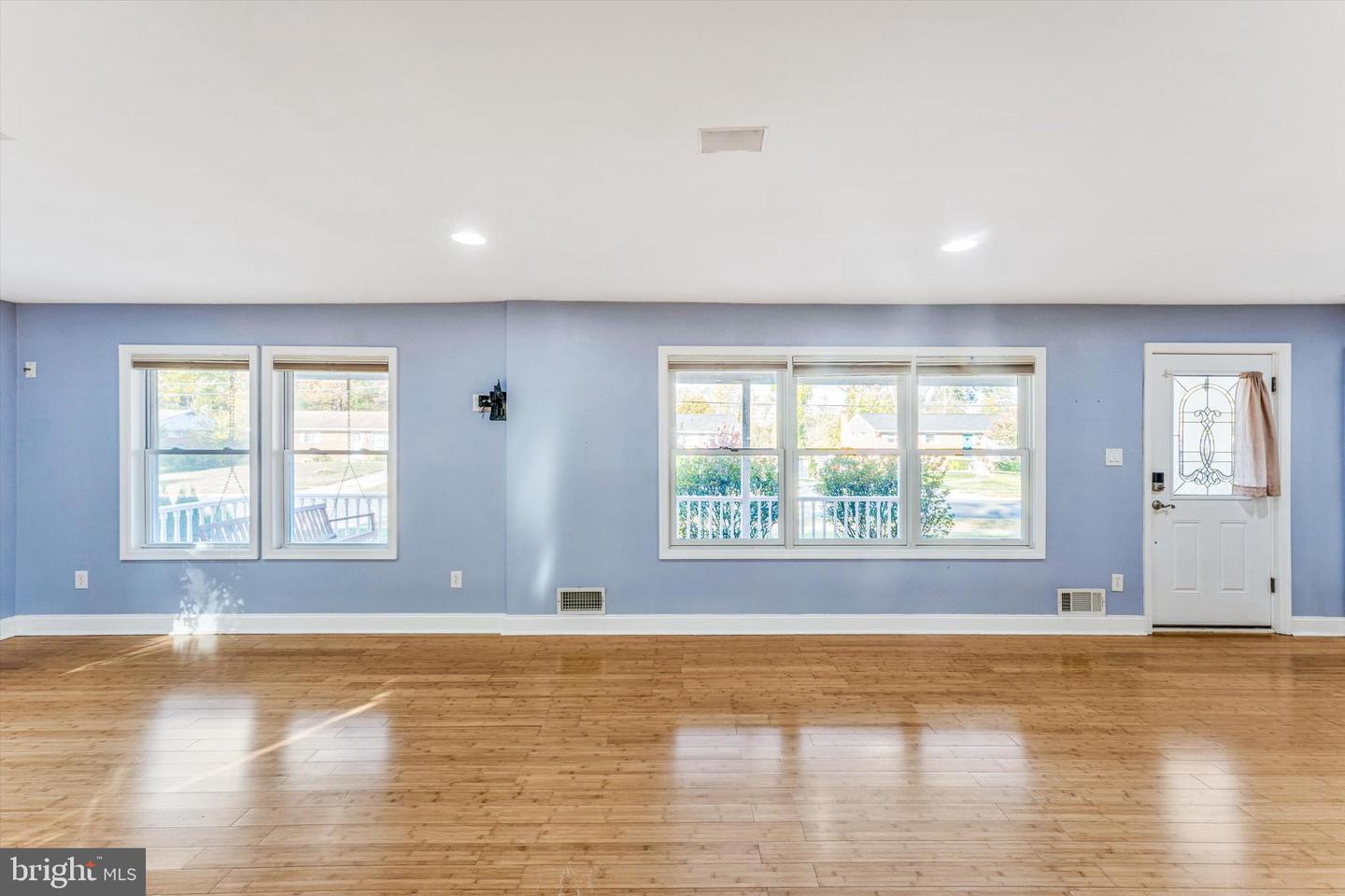 6719 RUSKIN ST, SPRINGFIELD, Virginia 22150, 4 Bedrooms Bedrooms, ,3 BathroomsBathrooms,Residential,For sale,6719 RUSKIN ST,VAFX2277536 MLS # VAFX2277536 6719 RUSKIN ST, SPRINGFIELD, Virginia 22150, 4 Bedrooms Bedrooms, ,3 BathroomsBathrooms,Residential,For sale,6719 RUSKIN ST,VAFX2277536 MLS # VAFX2277536