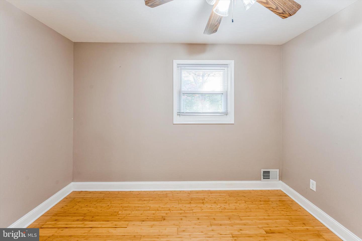 6719 RUSKIN ST, SPRINGFIELD, Virginia 22150, 4 Bedrooms Bedrooms, ,3 BathroomsBathrooms,Residential,For sale,6719 RUSKIN ST,VAFX2277536 MLS # VAFX2277536 6719 RUSKIN ST, SPRINGFIELD, Virginia 22150, 4 Bedrooms Bedrooms, ,3 BathroomsBathrooms,Residential,For sale,6719 RUSKIN ST,VAFX2277536 MLS # VAFX2277536