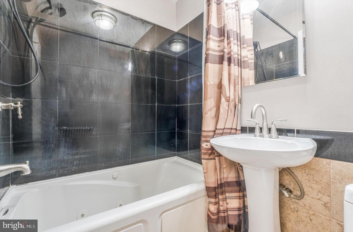 6719 RUSKIN ST, SPRINGFIELD, Virginia 22150, 4 Bedrooms Bedrooms, ,3 BathroomsBathrooms,Residential,For sale,6719 RUSKIN ST,VAFX2277536 MLS # VAFX2277536 6719 RUSKIN ST, SPRINGFIELD, Virginia 22150, 4 Bedrooms Bedrooms, ,3 BathroomsBathrooms,Residential,For sale,6719 RUSKIN ST,VAFX2277536 MLS # VAFX2277536