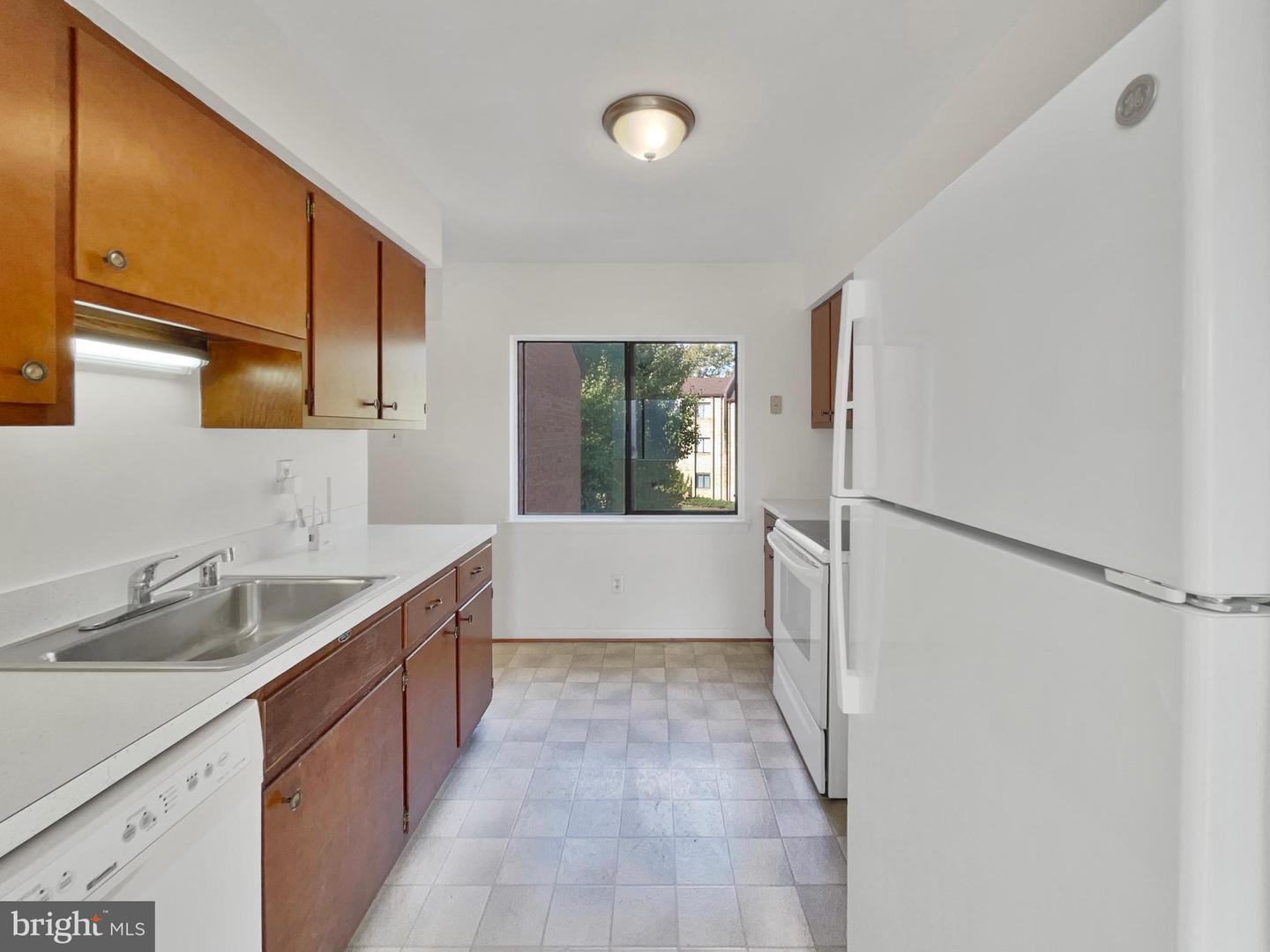 10625 PROVINCIAL DR #E, MANASSAS, Virginia 20109, 1 Bedroom Bedrooms, ,1 BathroomBathrooms,Residential,For sale,10625 PROVINCIAL DR #E,VAPW2107236 MLS # VAPW2107236