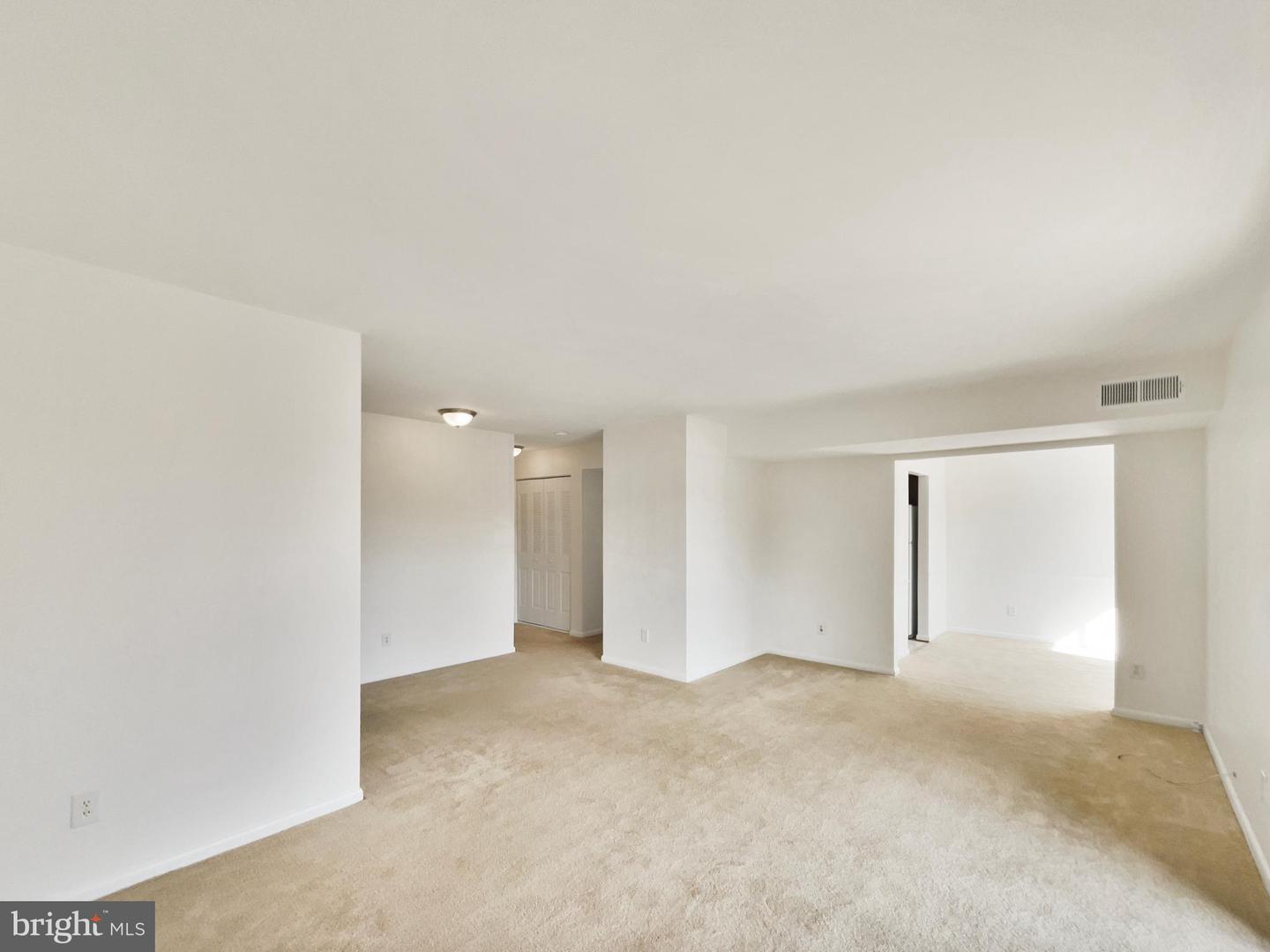 10625 PROVINCIAL DR #E, MANASSAS, Virginia 20109, 1 Bedroom Bedrooms, ,1 BathroomBathrooms,Residential,For sale,10625 PROVINCIAL DR #E,VAPW2107236 MLS # VAPW2107236