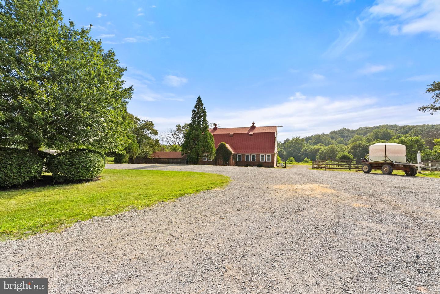 40332 COURTLAND FARM LN, ALDIE, Virginia 20105, 3 Bedrooms Bedrooms, ,2 BathroomsBathrooms,Farm,For sale,40332 COURTLAND FARM LN,VALO2104646 MLS # VALO2104646