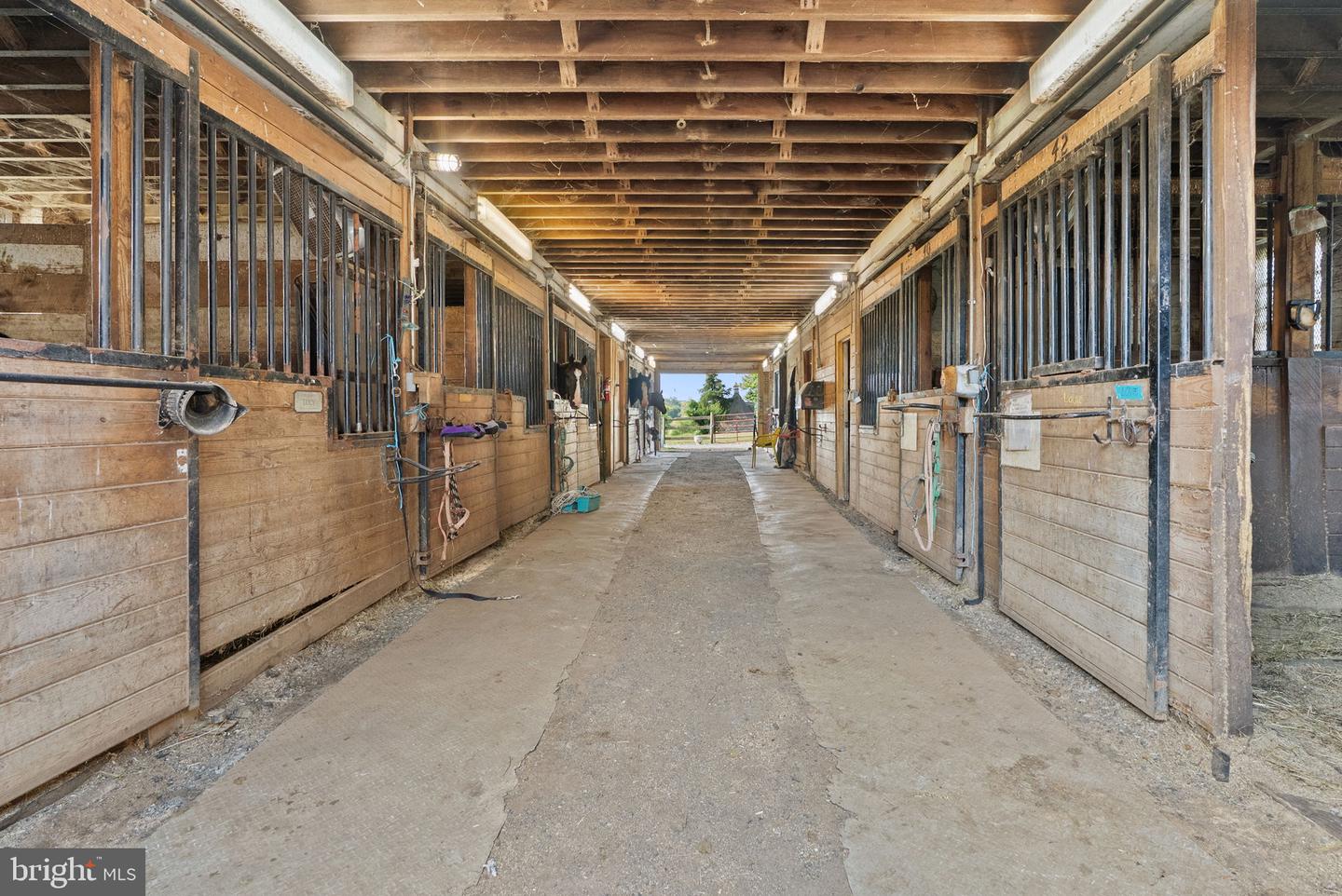 40332 COURTLAND FARM LN, ALDIE, Virginia 20105, 3 Bedrooms Bedrooms, ,2 BathroomsBathrooms,Farm,For sale,40332 COURTLAND FARM LN,VALO2104646 MLS # VALO2104646