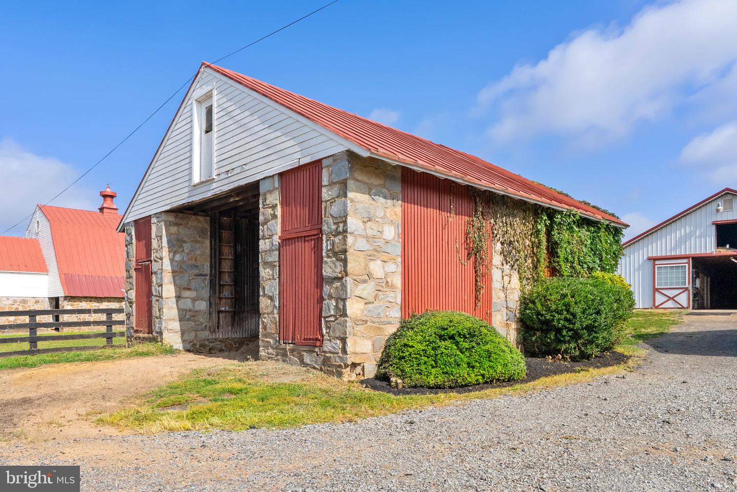 40332 COURTLAND FARM LN, ALDIE, Virginia 20105, 3 Bedrooms Bedrooms, ,2 BathroomsBathrooms,Farm,For sale,40332 COURTLAND FARM LN,VALO2104646 MLS # VALO2104646