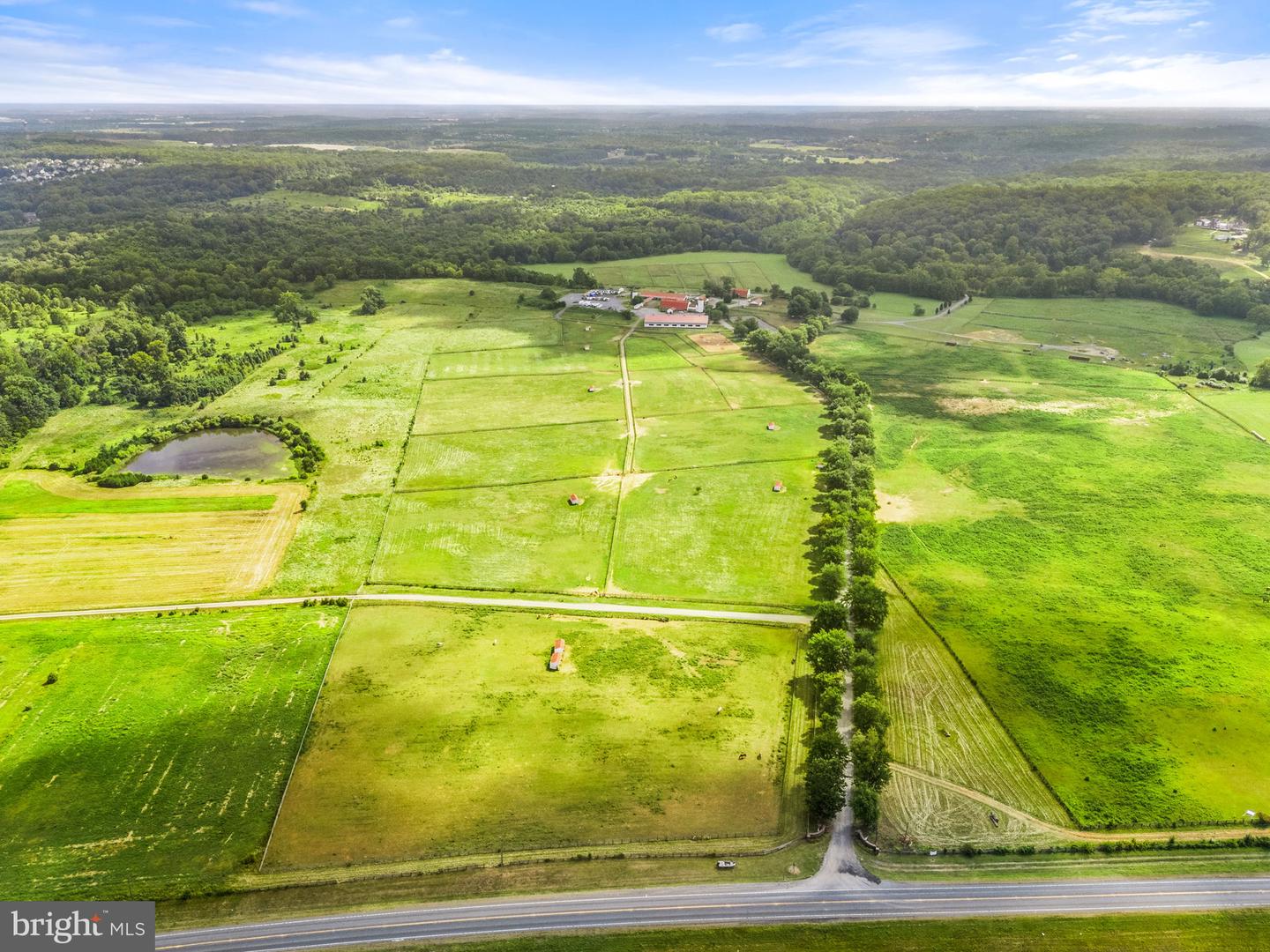 40332 COURTLAND FARM LN, ALDIE, Virginia 20105, 3 Bedrooms Bedrooms, ,2 BathroomsBathrooms,Farm,For sale,40332 COURTLAND FARM LN,VALO2104646 MLS # VALO2104646