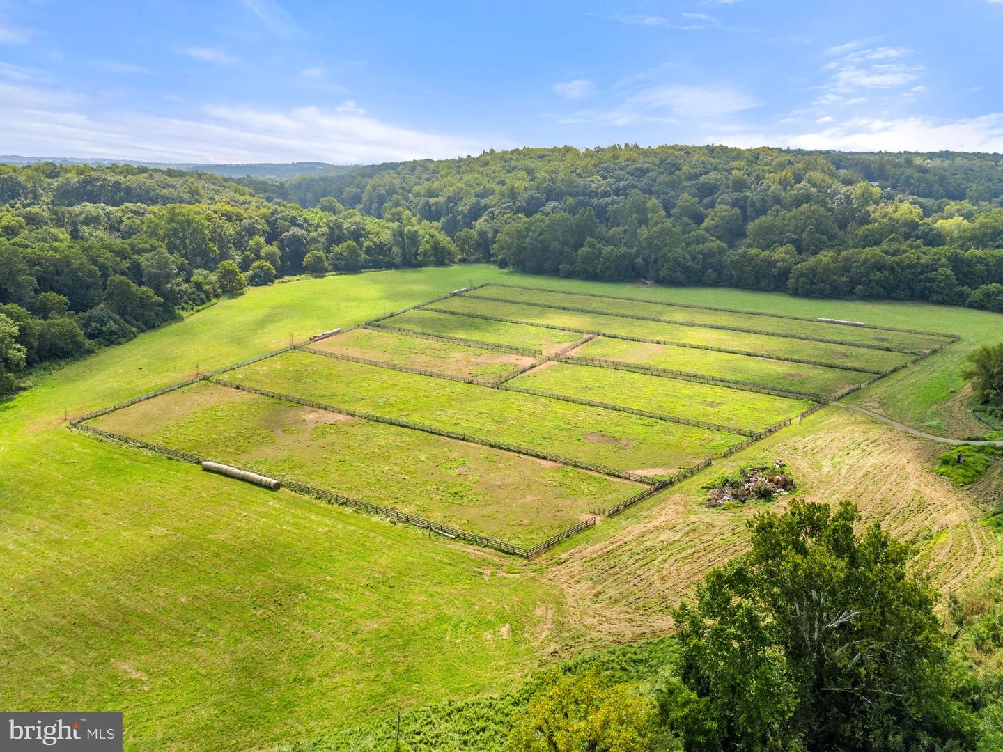 40332 COURTLAND FARM LN, ALDIE, Virginia 20105, 3 Bedrooms Bedrooms, ,2 BathroomsBathrooms,Farm,For sale,40332 COURTLAND FARM LN,VALO2104646 MLS # VALO2104646