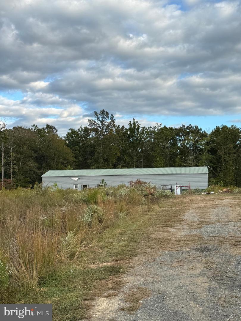 284 BOULDER SPRINGS LN, LOUISA, Virginia 23093, 4 Bedrooms Bedrooms, ,2 BathroomsBathrooms,Farm,For sale,284 BOULDER SPRINGS LN,VALA2008790 MLS # VALA2008790 284 BOULDER SPRINGS LN, LOUISA, Virginia 23093, 4 Bedrooms Bedrooms, ,2 BathroomsBathrooms,Farm,For sale,284 BOULDER SPRINGS LN,VALA2008790 MLS # VALA2008790