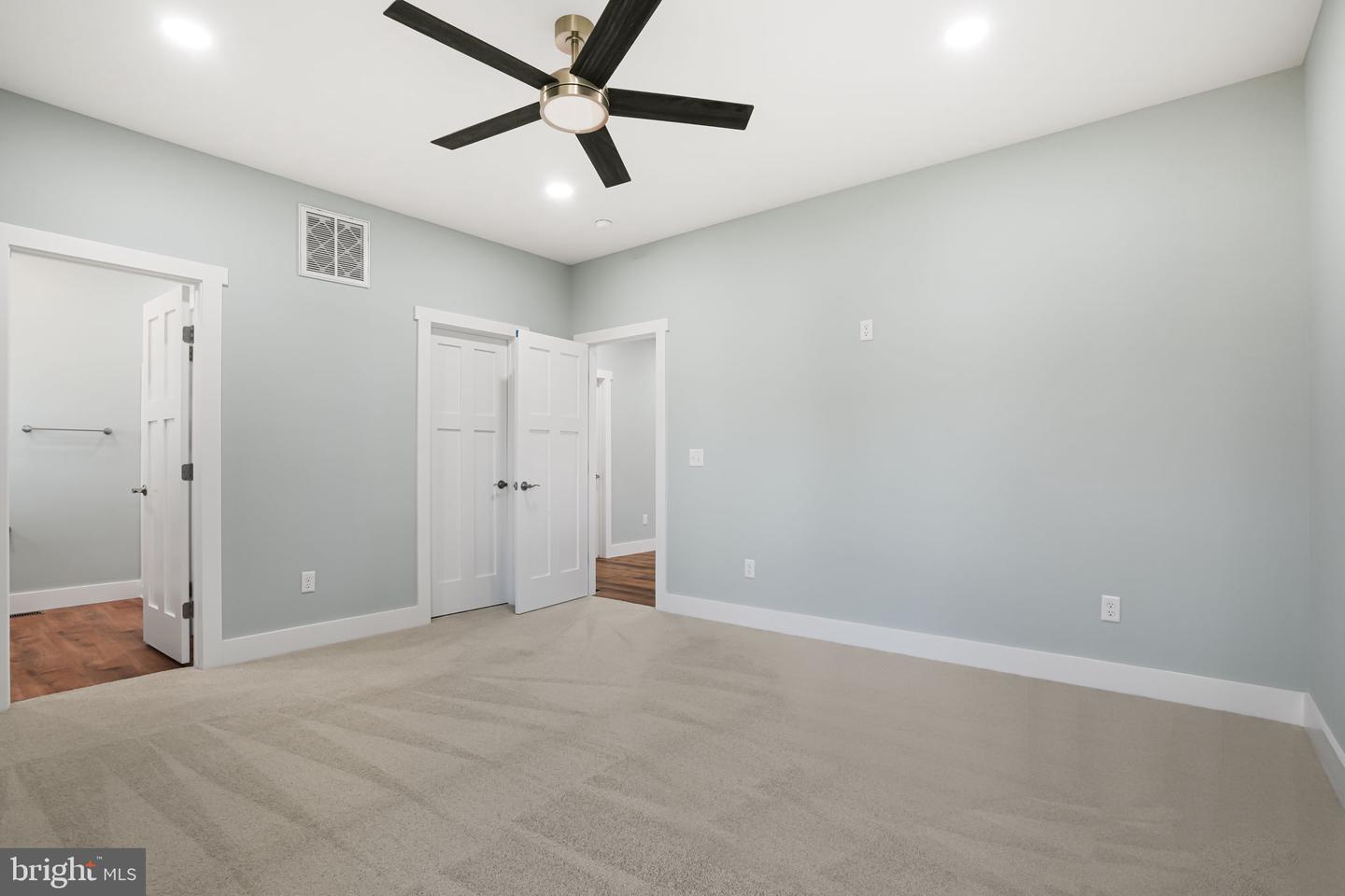 7921 EAST SIDE RD, CHINCOTEAGUE ISLAND, Virginia 23336, 3 Bedrooms Bedrooms, ,3 BathroomsBathrooms,Residential,For sale,7921 EAST SIDE RD,VAAC2001306 MLS # VAAC2001306