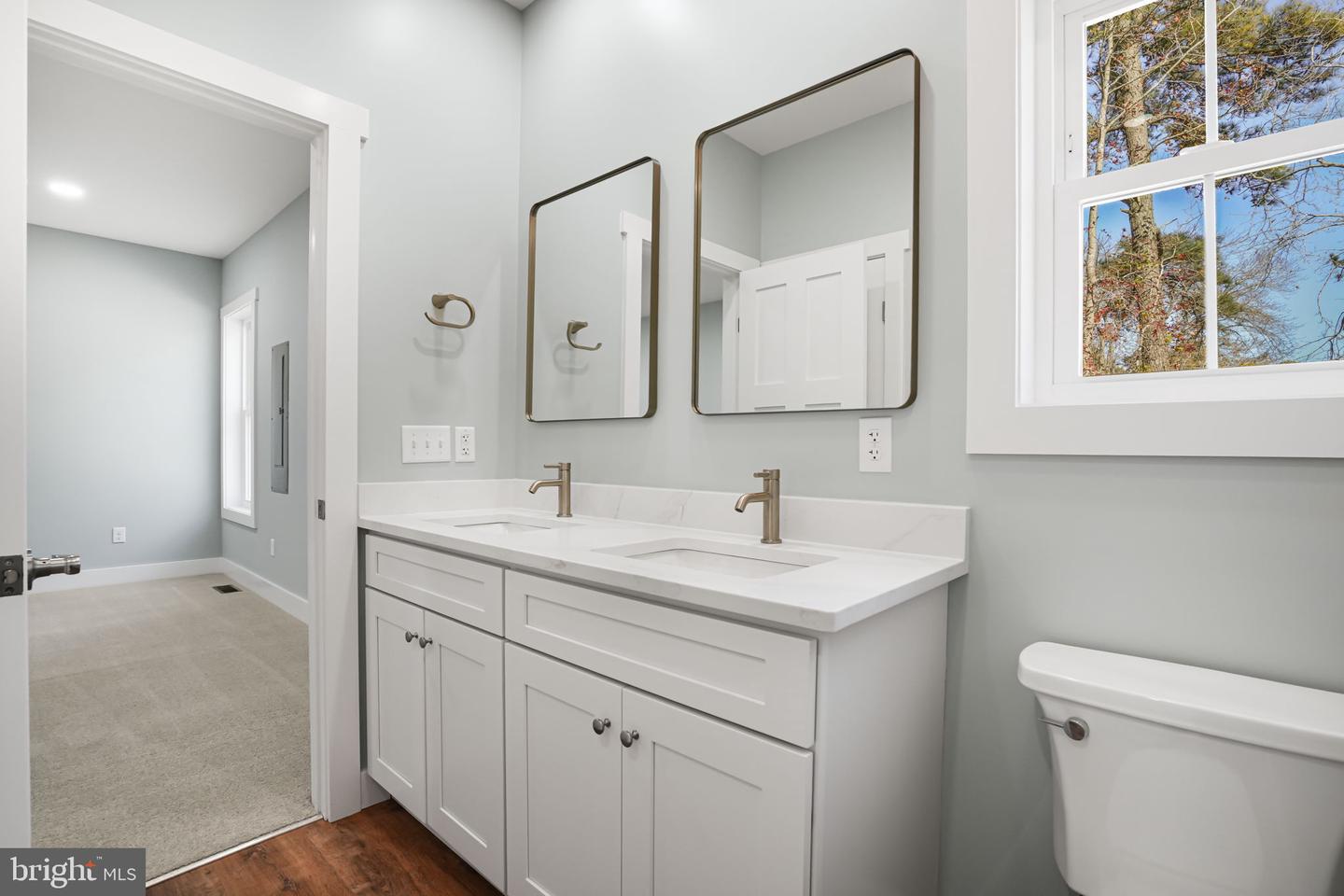 7921 EAST SIDE RD, CHINCOTEAGUE ISLAND, Virginia 23336, 3 Bedrooms Bedrooms, ,3 BathroomsBathrooms,Residential,For sale,7921 EAST SIDE RD,VAAC2001306 MLS # VAAC2001306