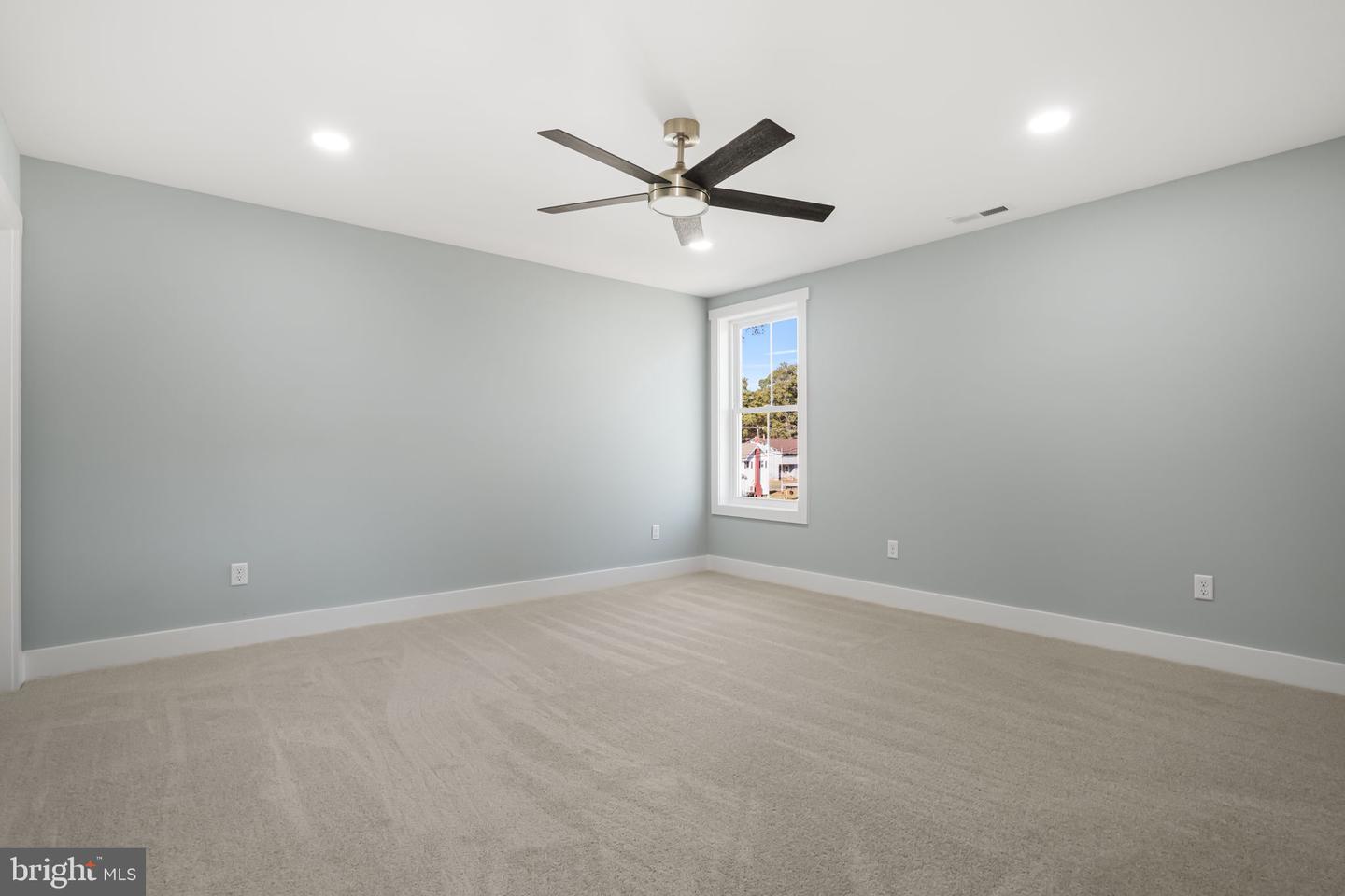 7921 EAST SIDE RD, CHINCOTEAGUE ISLAND, Virginia 23336, 3 Bedrooms Bedrooms, ,3 BathroomsBathrooms,Residential,For sale,7921 EAST SIDE RD,VAAC2001306 MLS # VAAC2001306