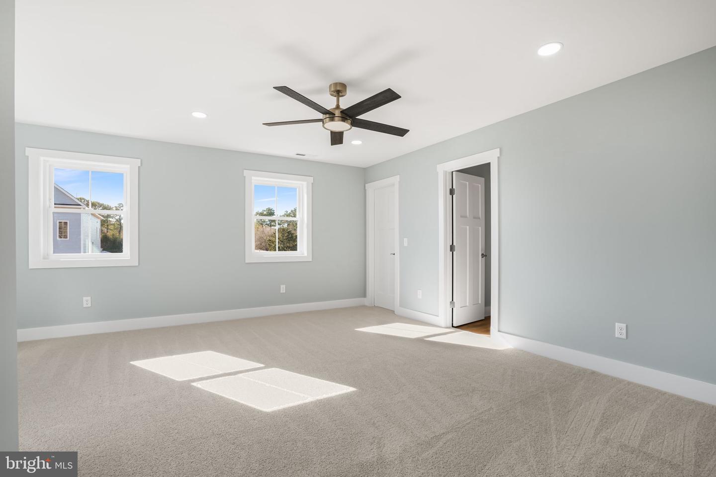 7921 EAST SIDE RD, CHINCOTEAGUE ISLAND, Virginia 23336, 3 Bedrooms Bedrooms, ,3 BathroomsBathrooms,Residential,For sale,7921 EAST SIDE RD,VAAC2001306 MLS # VAAC2001306