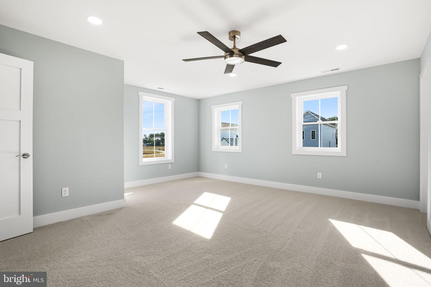 7921 EAST SIDE RD, CHINCOTEAGUE ISLAND, Virginia 23336, 3 Bedrooms Bedrooms, ,3 BathroomsBathrooms,Residential,For sale,7921 EAST SIDE RD,VAAC2001306 MLS # VAAC2001306