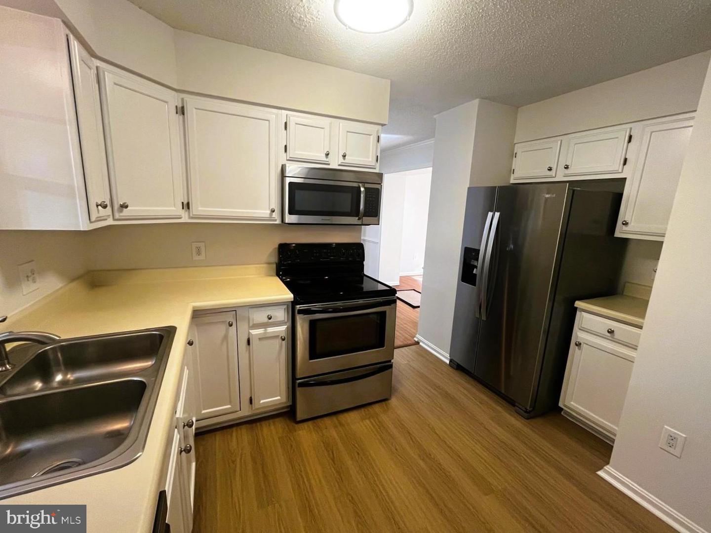 10820 ESTATE CT, FAIRFAX, Virginia 22030, 4 Bedrooms Bedrooms, 15 Rooms Rooms,2 BathroomsBathrooms,Residential,For sale,10820 ESTATE CT,VAFC2006614 MLS # VAFC2006614 10820 ESTATE CT, FAIRFAX, Virginia 22030, 4 Bedrooms Bedrooms, 15 Rooms Rooms,2 BathroomsBathrooms,Residential,For sale,10820 ESTATE CT,VAFC2006614 MLS # VAFC2006614