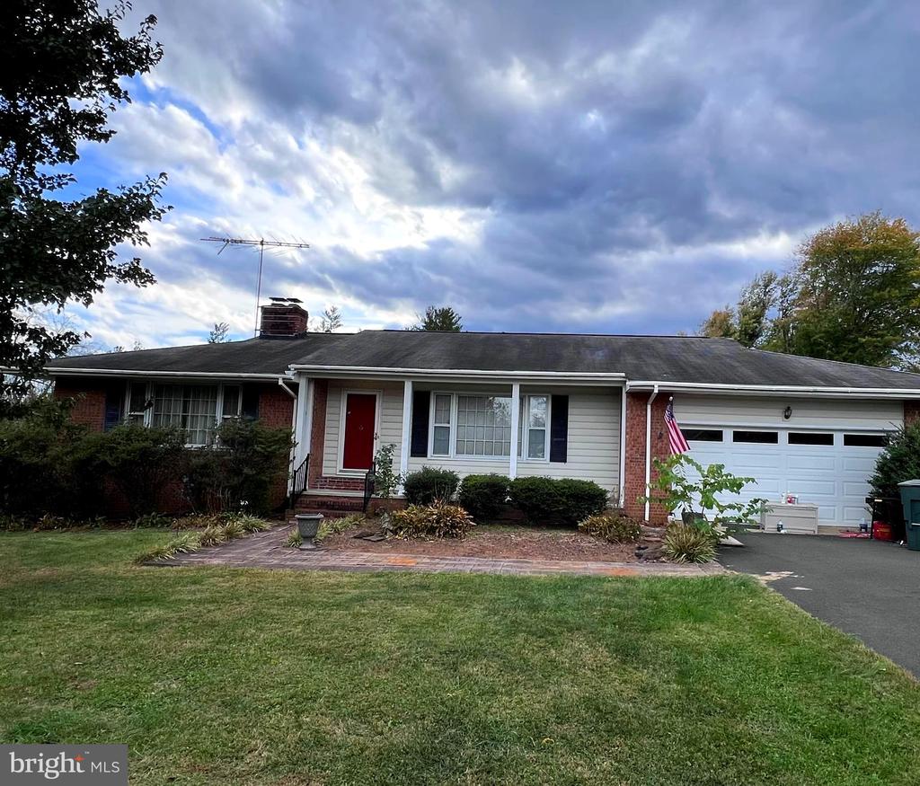 7119 ACADEMY RD, WARRENTON, Virginia, 3 Bedrooms Bedrooms, ,2 BathroomsBathrooms,Residential,7119 ACADEMY RD,VAFQ2019554 MLS # VAFQ2019554 7119 ACADEMY RD, WARRENTON, Virginia, 3 Bedrooms Bedrooms, ,2 BathroomsBathrooms,Residential,7119 ACADEMY RD,VAFQ2019554 MLS # VAFQ2019554