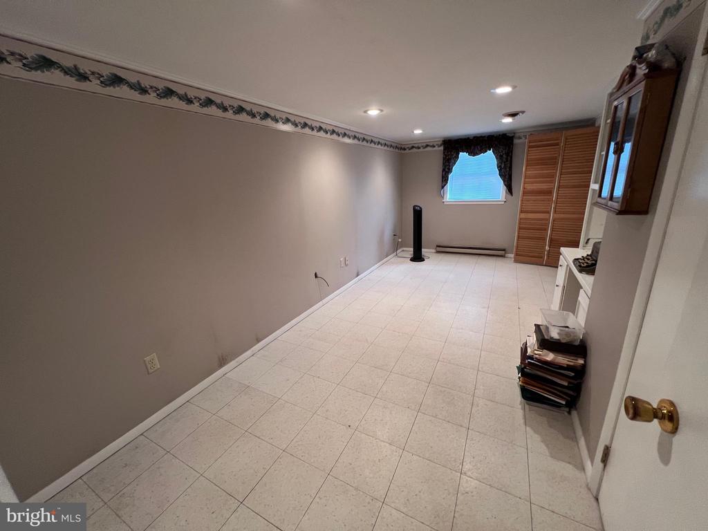 7119 ACADEMY RD, WARRENTON, Virginia, 3 Bedrooms Bedrooms, ,2 BathroomsBathrooms,Residential,7119 ACADEMY RD,VAFQ2019554 MLS # VAFQ2019554