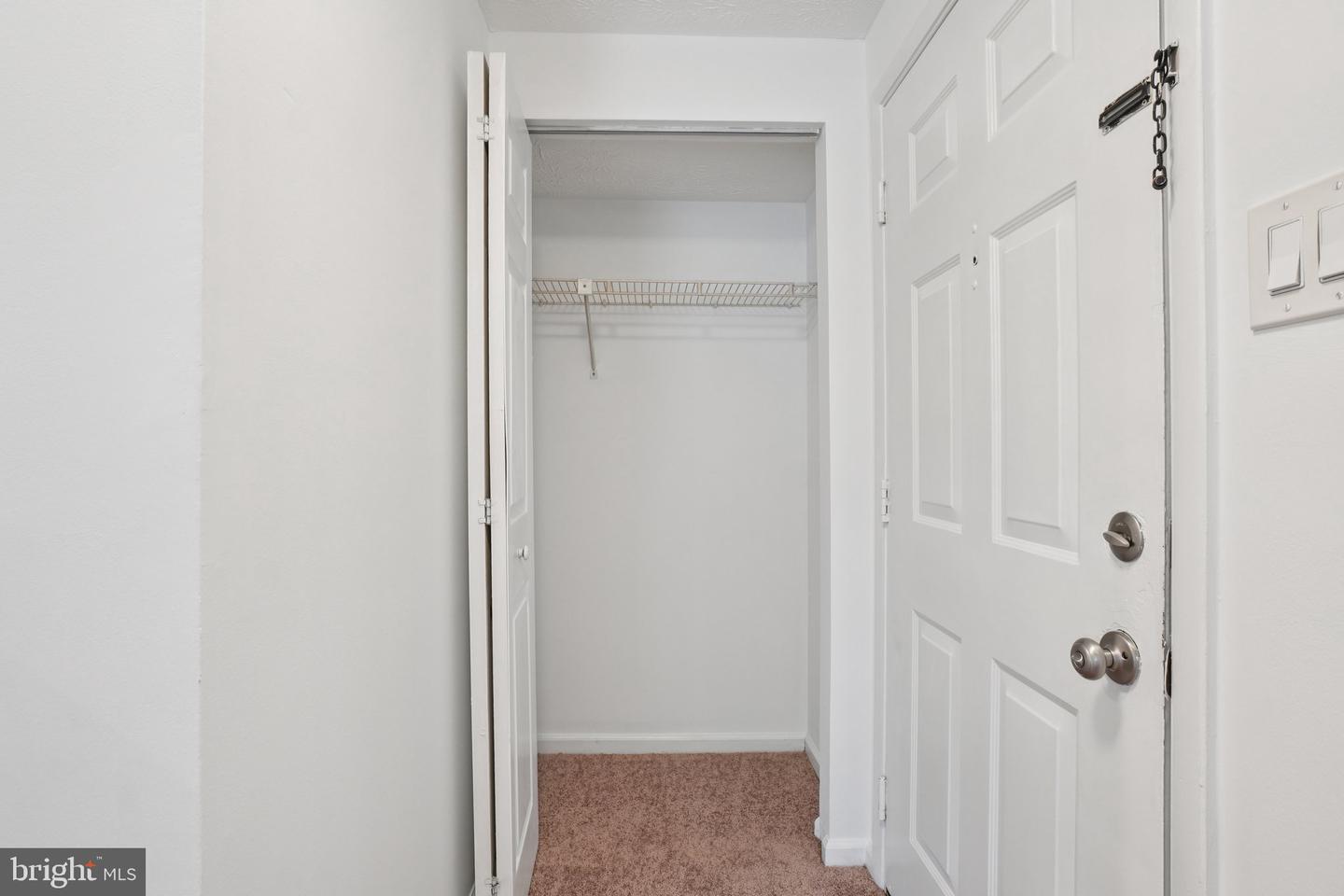 8386-C BROCKHAM DR, ALEXANDRIA, Virginia 22309, 1 Bedroom Bedrooms, ,1 BathroomBathrooms,Residential,For sale,8386-C BROCKHAM DR,VAFX2258992 MLS # VAFX2258992