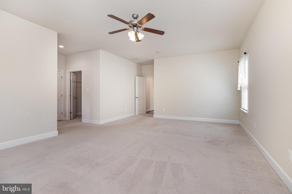 5503 BALLS BLUFF RD, FREDERICKSBURG, Virginia 22407, 3 Bedrooms Bedrooms, ,3 BathroomsBathrooms,Residential,5503 BALLS BLUFF RD,VASP2037412 MLS # VASP2037412