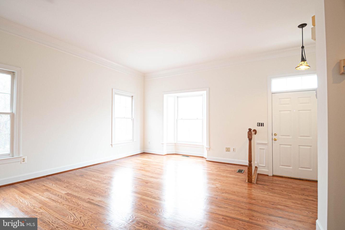 6324 SHIREY LN, CENTREVILLE, Virginia 20121, 2 Bedrooms Bedrooms, ,3 BathroomsBathrooms,Residential,For sale,6324 SHIREY LN,VAFX2263272 MLS # VAFX2263272 6324 SHIREY LN, CENTREVILLE, Virginia 20121, 2 Bedrooms Bedrooms, ,3 BathroomsBathrooms,Residential,For sale,6324 SHIREY LN,VAFX2263272 MLS # VAFX2263272