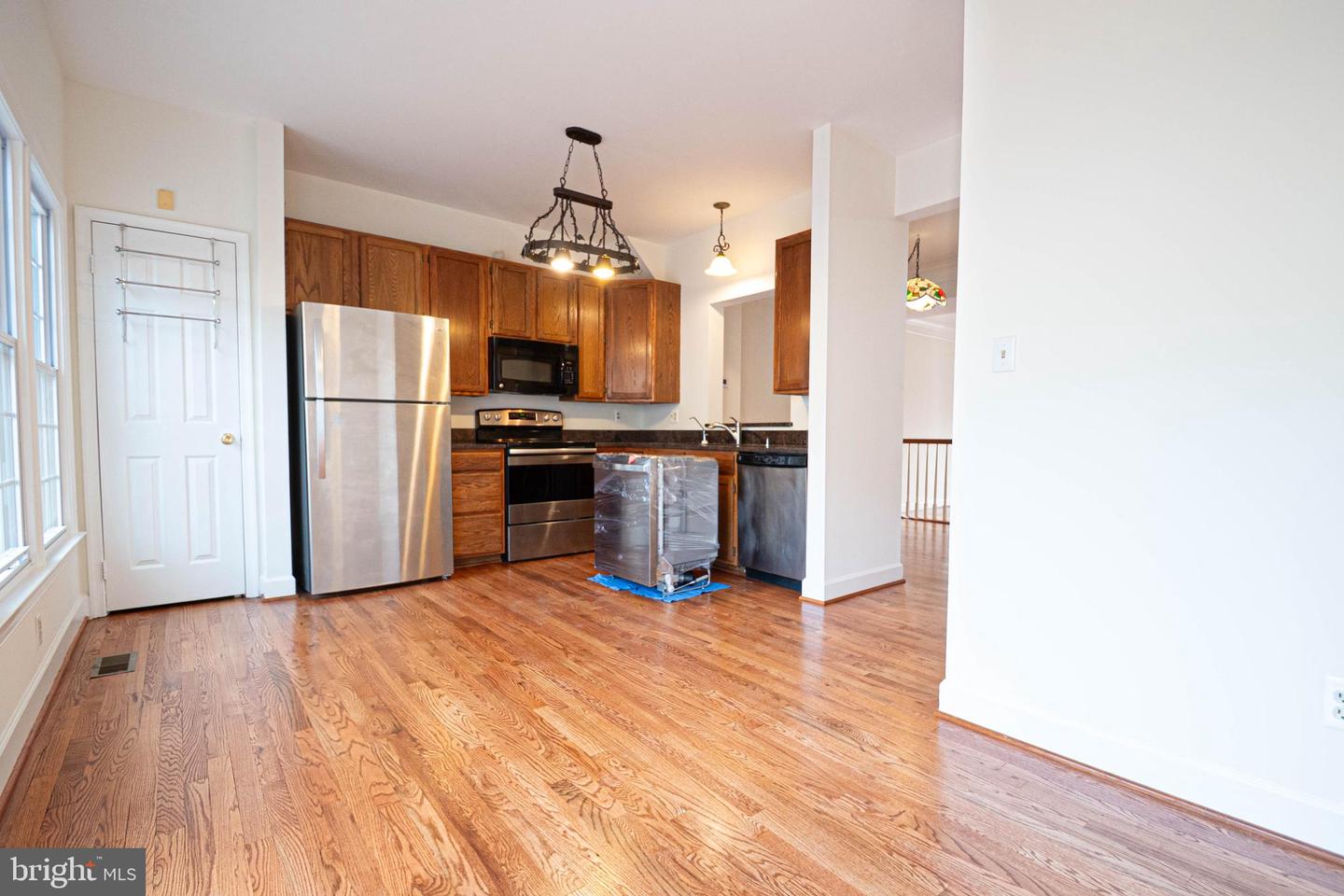 6324 SHIREY LN, CENTREVILLE, Virginia 20121, 2 Bedrooms Bedrooms, ,3 BathroomsBathrooms,Residential,For sale,6324 SHIREY LN,VAFX2263272 MLS # VAFX2263272 6324 SHIREY LN, CENTREVILLE, Virginia 20121, 2 Bedrooms Bedrooms, ,3 BathroomsBathrooms,Residential,For sale,6324 SHIREY LN,VAFX2263272 MLS # VAFX2263272