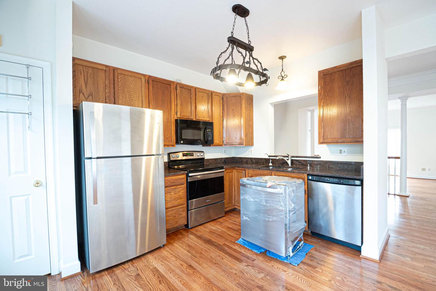 6324 SHIREY LN, CENTREVILLE, Virginia 20121, 2 Bedrooms Bedrooms, ,3 BathroomsBathrooms,Residential,For sale,6324 SHIREY LN,VAFX2263272 MLS # VAFX2263272 6324 SHIREY LN, CENTREVILLE, Virginia 20121, 2 Bedrooms Bedrooms, ,3 BathroomsBathrooms,Residential,For sale,6324 SHIREY LN,VAFX2263272 MLS # VAFX2263272