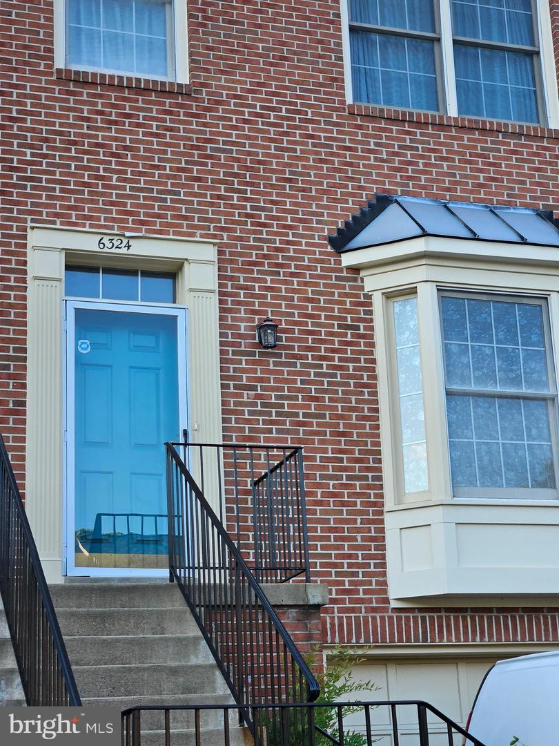 6324 SHIREY LN, CENTREVILLE, Virginia 20121, 2 Bedrooms Bedrooms, ,3 BathroomsBathrooms,Residential,For sale,6324 SHIREY LN,VAFX2263272 MLS # VAFX2263272 6324 SHIREY LN, CENTREVILLE, Virginia 20121, 2 Bedrooms Bedrooms, ,3 BathroomsBathrooms,Residential,For sale,6324 SHIREY LN,VAFX2263272 MLS # VAFX2263272
