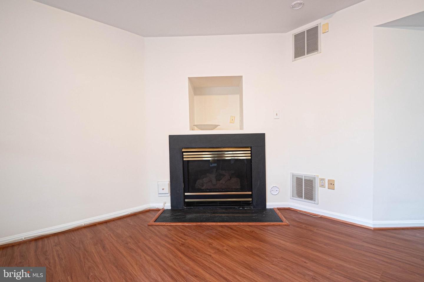 6324 SHIREY LN, CENTREVILLE, Virginia 20121, 2 Bedrooms Bedrooms, ,3 BathroomsBathrooms,Residential,For sale,6324 SHIREY LN,VAFX2263272 MLS # VAFX2263272 6324 SHIREY LN, CENTREVILLE, Virginia 20121, 2 Bedrooms Bedrooms, ,3 BathroomsBathrooms,Residential,For sale,6324 SHIREY LN,VAFX2263272 MLS # VAFX2263272