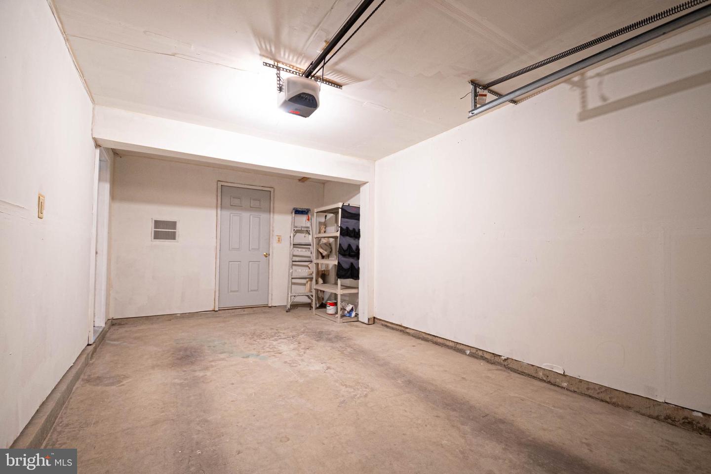 6324 SHIREY LN, CENTREVILLE, Virginia 20121, 2 Bedrooms Bedrooms, ,3 BathroomsBathrooms,Residential,For sale,6324 SHIREY LN,VAFX2263272 MLS # VAFX2263272 6324 SHIREY LN, CENTREVILLE, Virginia 20121, 2 Bedrooms Bedrooms, ,3 BathroomsBathrooms,Residential,For sale,6324 SHIREY LN,VAFX2263272 MLS # VAFX2263272