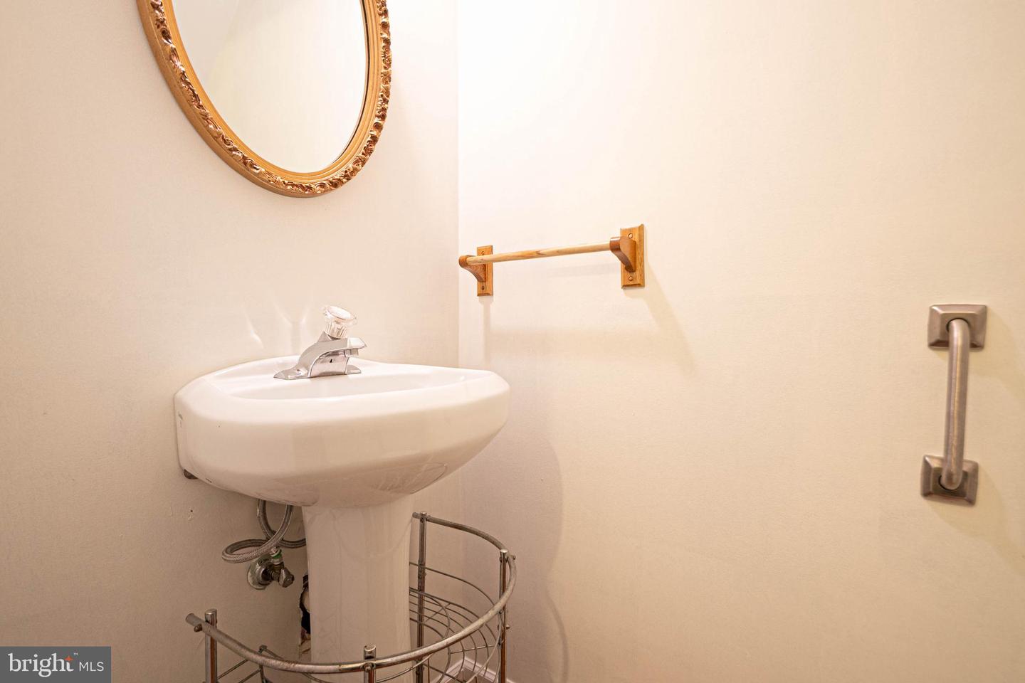 6324 SHIREY LN, CENTREVILLE, Virginia 20121, 2 Bedrooms Bedrooms, ,3 BathroomsBathrooms,Residential,For sale,6324 SHIREY LN,VAFX2263272 MLS # VAFX2263272 6324 SHIREY LN, CENTREVILLE, Virginia 20121, 2 Bedrooms Bedrooms, ,3 BathroomsBathrooms,Residential,For sale,6324 SHIREY LN,VAFX2263272 MLS # VAFX2263272