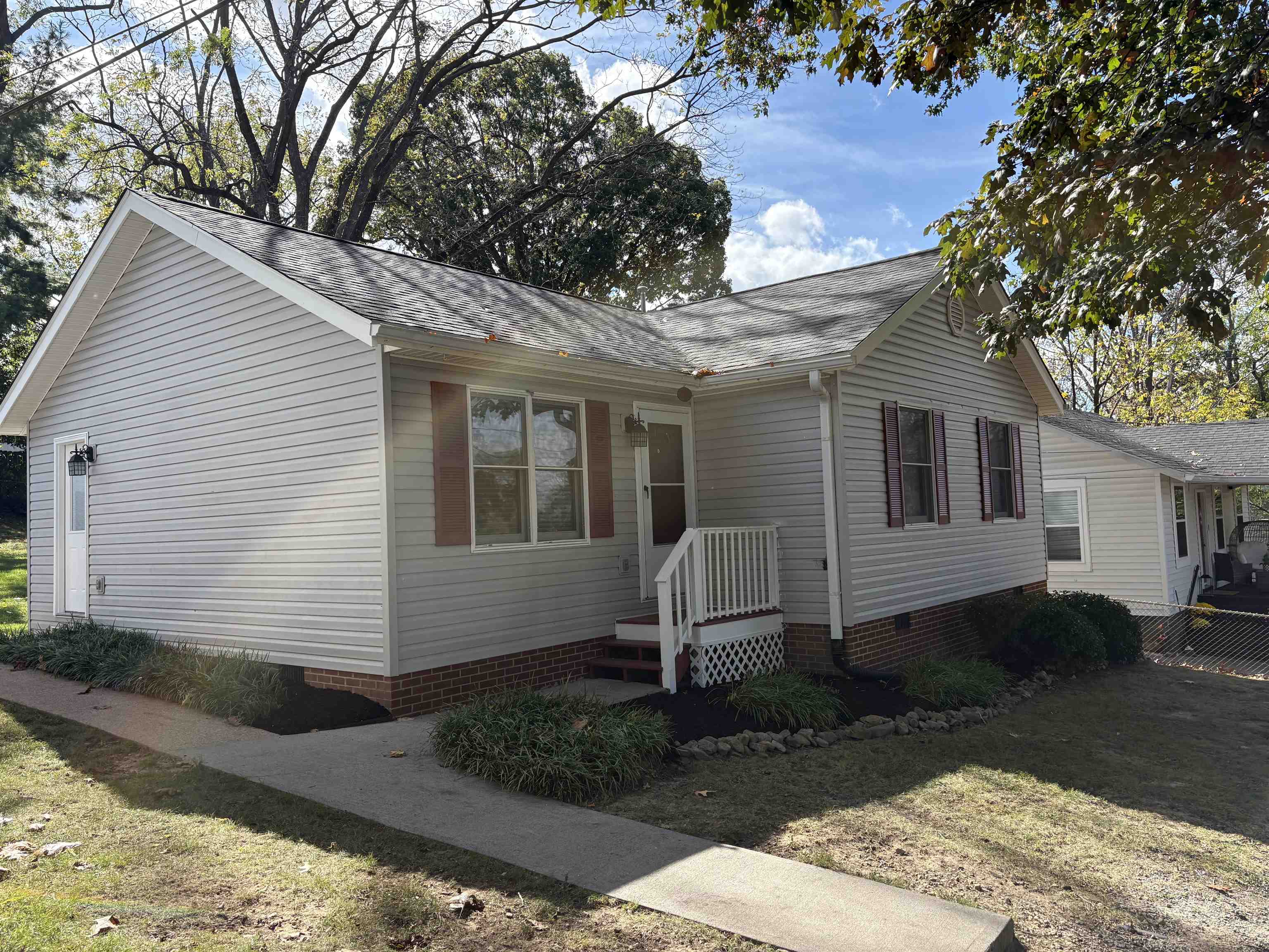 321 WESTWOOD BLVD, STAUNTON, Virginia 24401, 3 Bedrooms Bedrooms, ,2 BathroomsBathrooms,Residential,Westwood,321 WESTWOOD BLVD,669937 MLS # 669937