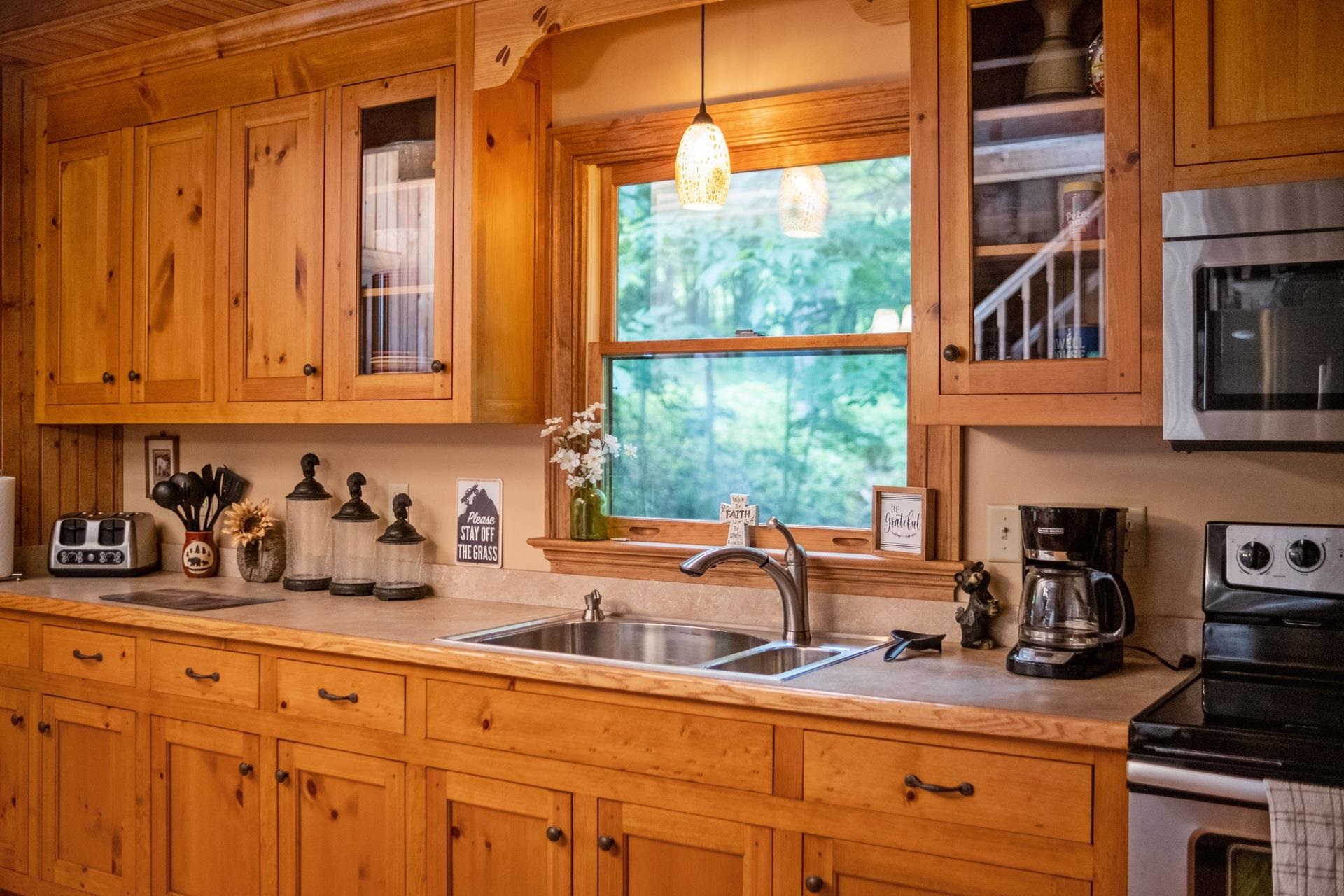 5871 BIG VALLEY RD, WARM SPRINGS, Virginia 24484, 2 Bedrooms Bedrooms, ,1 BathroomBathrooms,Residential,5871 BIG VALLEY RD,670697 MLS # 670697