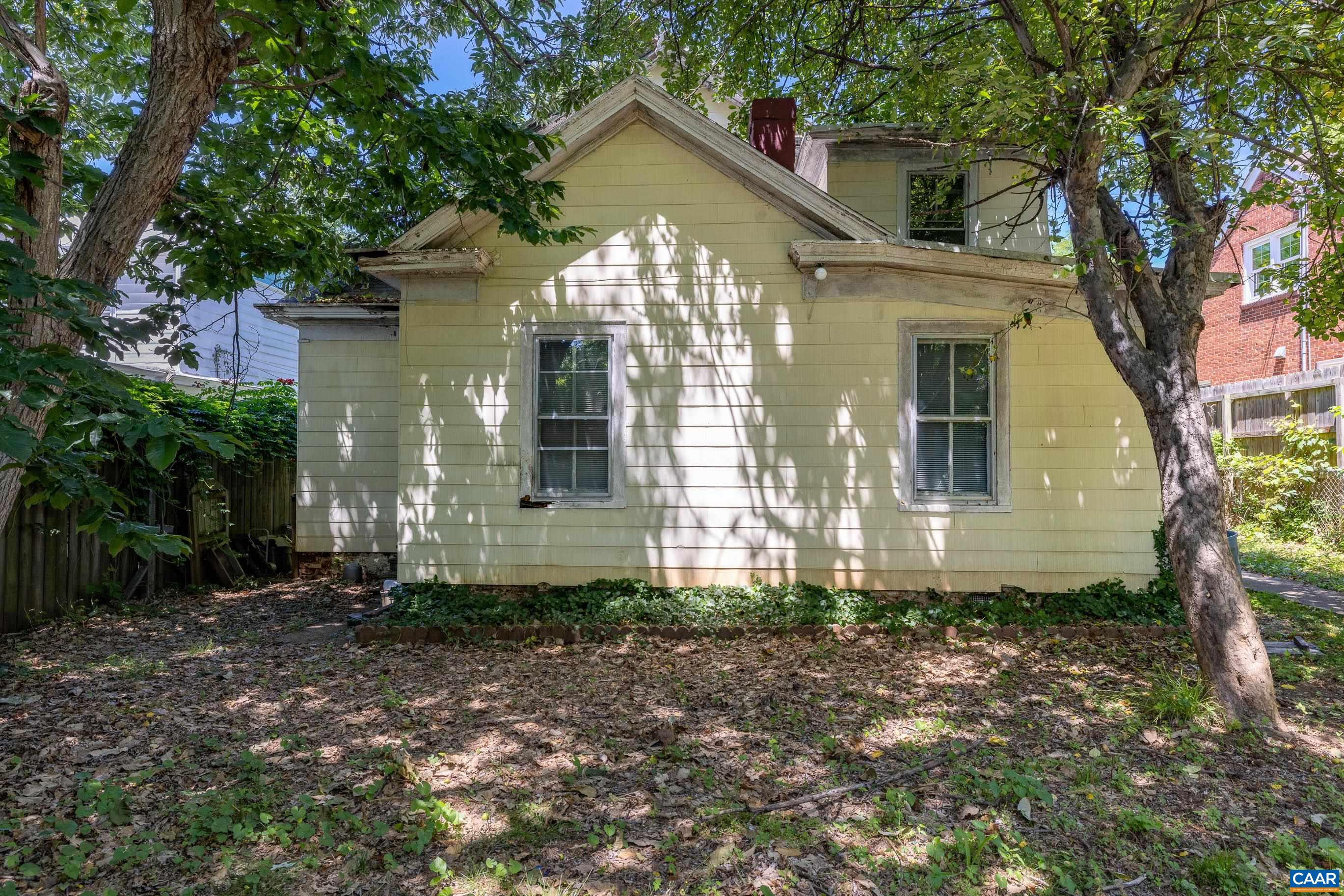 708 LOCUST AVE, CHARLOTTESVILLE, Virginia 22902, 3 Bedrooms Bedrooms, ,1 BathroomBathrooms,Residential,708 LOCUST AVE,670698 MLS # 670698 708 LOCUST AVE, CHARLOTTESVILLE, Virginia 22902, 3 Bedrooms Bedrooms, ,1 BathroomBathrooms,Residential,708 LOCUST AVE,670698 MLS # 670698