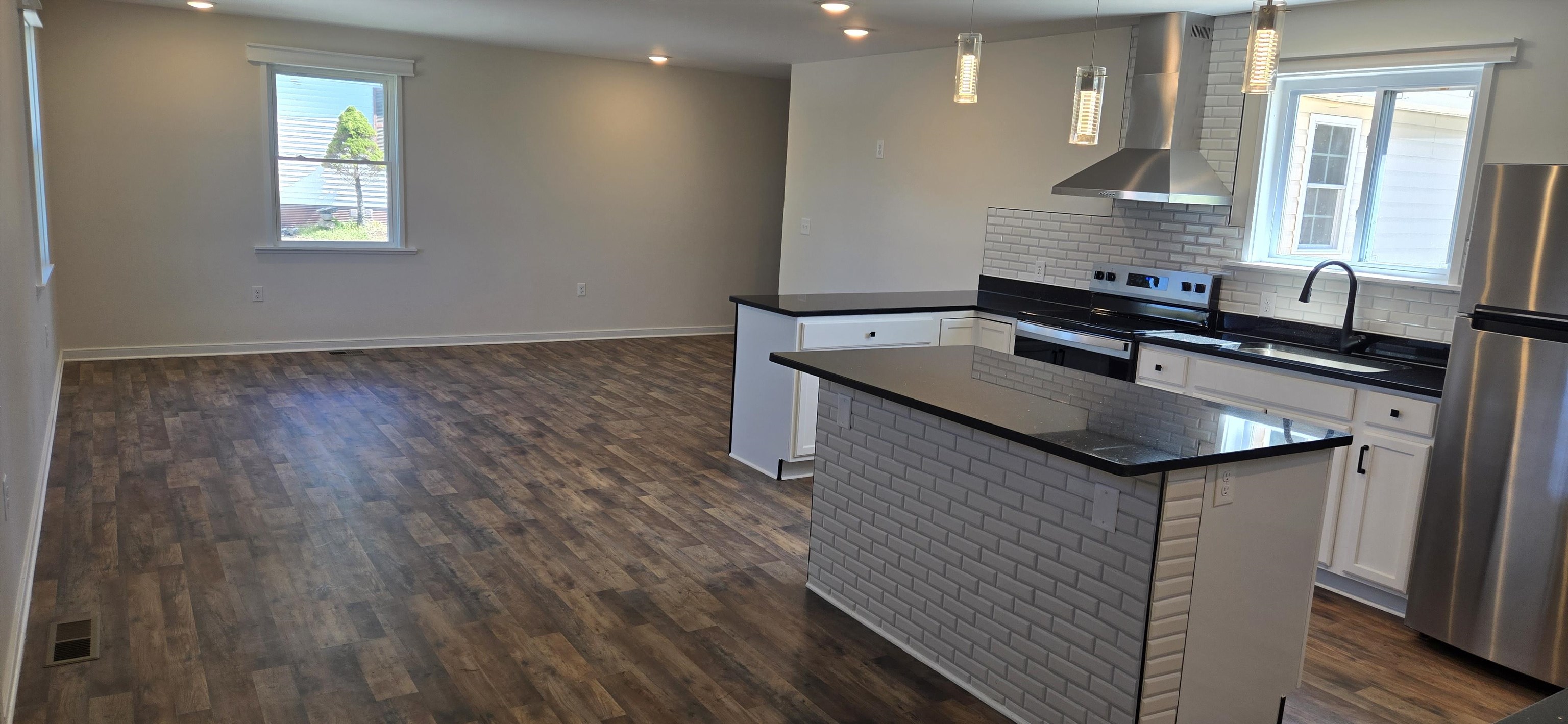 600 N BAYARD AVE, WAYNESBORO, Virginia 22980, 3 Bedrooms Bedrooms, ,2 BathroomsBathrooms,Residential,600 N BAYARD AVE,670701 MLS # 670701 600 N BAYARD AVE, WAYNESBORO, Virginia 22980, 3 Bedrooms Bedrooms, ,2 BathroomsBathrooms,Residential,600 N BAYARD AVE,670701 MLS # 670701