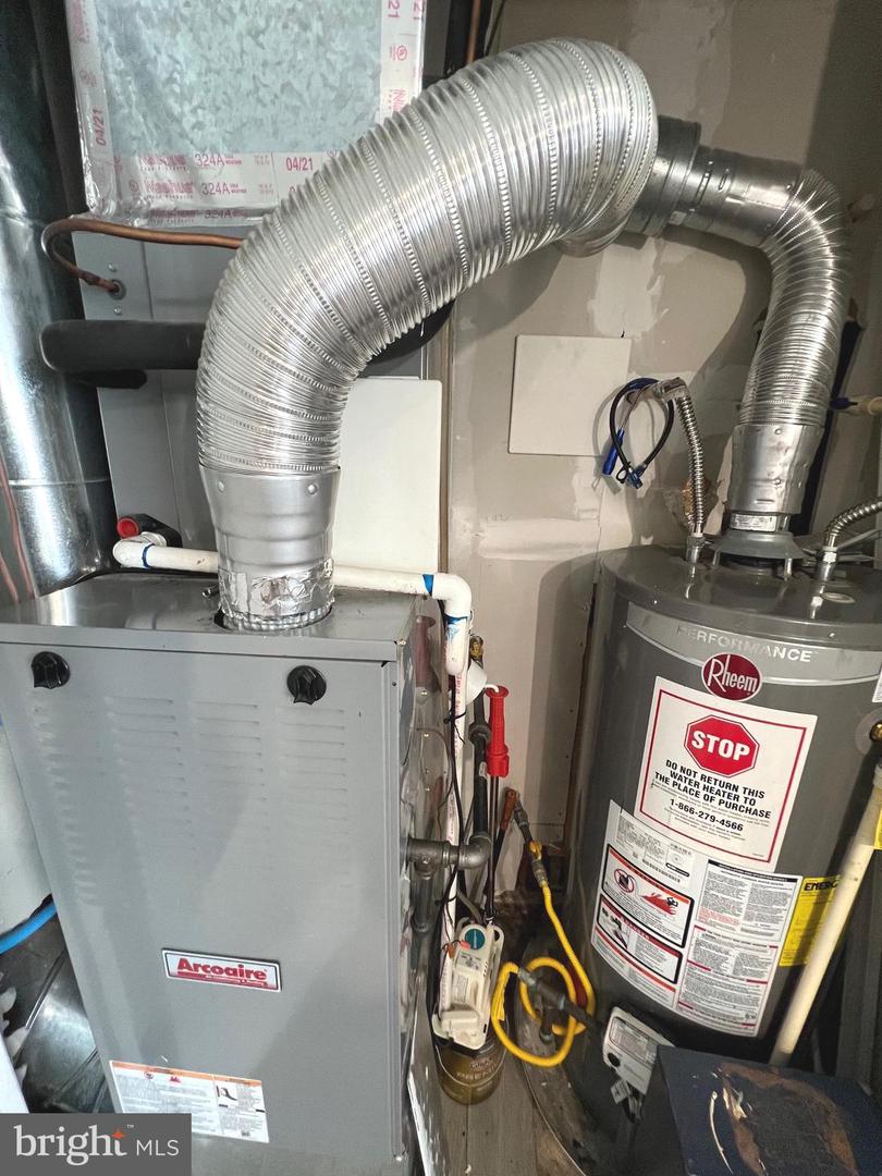 1344 REDBUD CT, WOODBRIDGE, Virginia 22191, 3 Bedrooms Bedrooms, ,2 BathroomsBathrooms,Residential,For sale,1344 REDBUD CT,VAPW2103692 MLS # VAPW2103692 1344 REDBUD CT, WOODBRIDGE, Virginia 22191, 3 Bedrooms Bedrooms, ,2 BathroomsBathrooms,Residential,For sale,1344 REDBUD CT,VAPW2103692 MLS # VAPW2103692