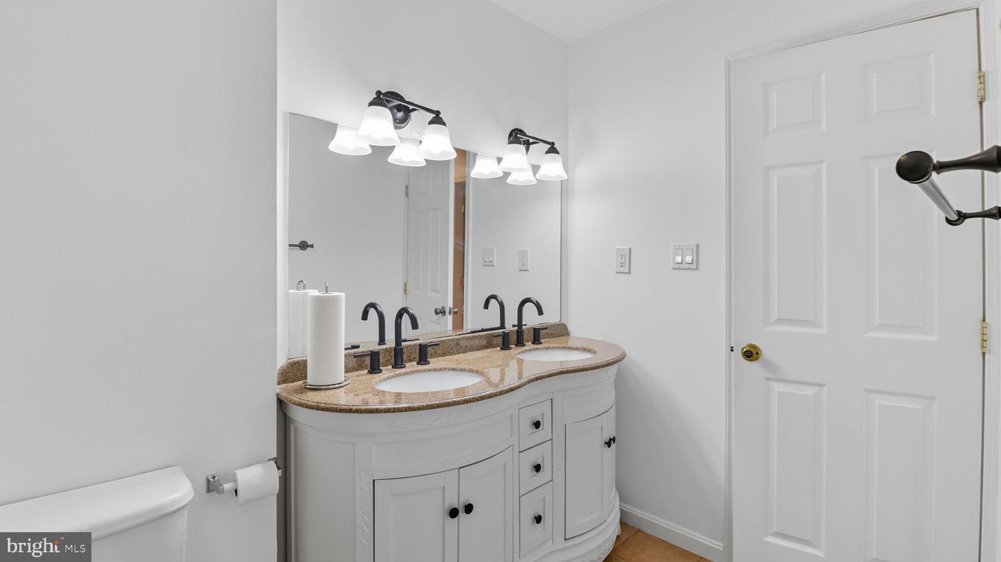 814 N CROYDON ST, STERLING, Virginia 20164, 6 Bedrooms Bedrooms, 8 Rooms Rooms,2 BathroomsBathrooms,Residential,For sale,814 N CROYDON ST,VALO2106940 MLS # VALO2106940 814 N CROYDON ST, STERLING, Virginia 20164, 6 Bedrooms Bedrooms, 8 Rooms Rooms,2 BathroomsBathrooms,Residential,For sale,814 N CROYDON ST,VALO2106940 MLS # VALO2106940