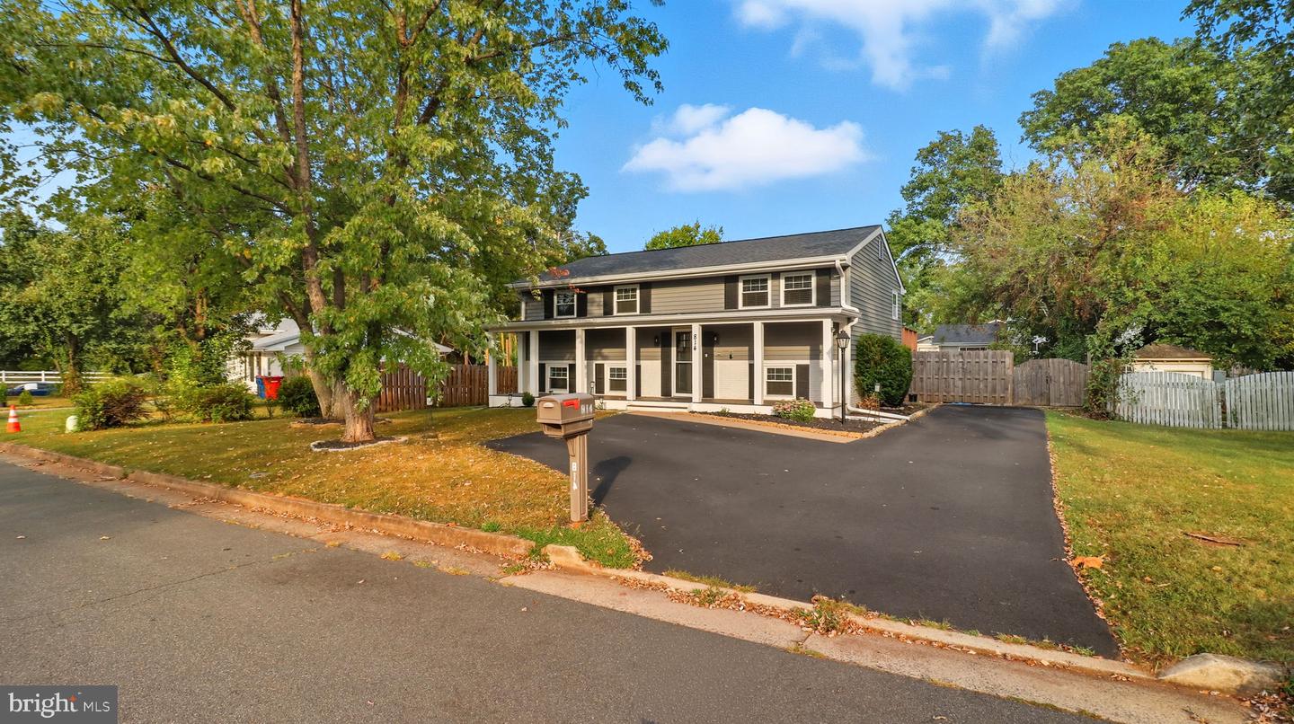 814 N CROYDON ST, STERLING, Virginia 20164, 6 Bedrooms Bedrooms, 8 Rooms Rooms,2 BathroomsBathrooms,Residential,For sale,814 N CROYDON ST,VALO2106940 MLS # VALO2106940 814 N CROYDON ST, STERLING, Virginia 20164, 6 Bedrooms Bedrooms, 8 Rooms Rooms,2 BathroomsBathrooms,Residential,For sale,814 N CROYDON ST,VALO2106940 MLS # VALO2106940