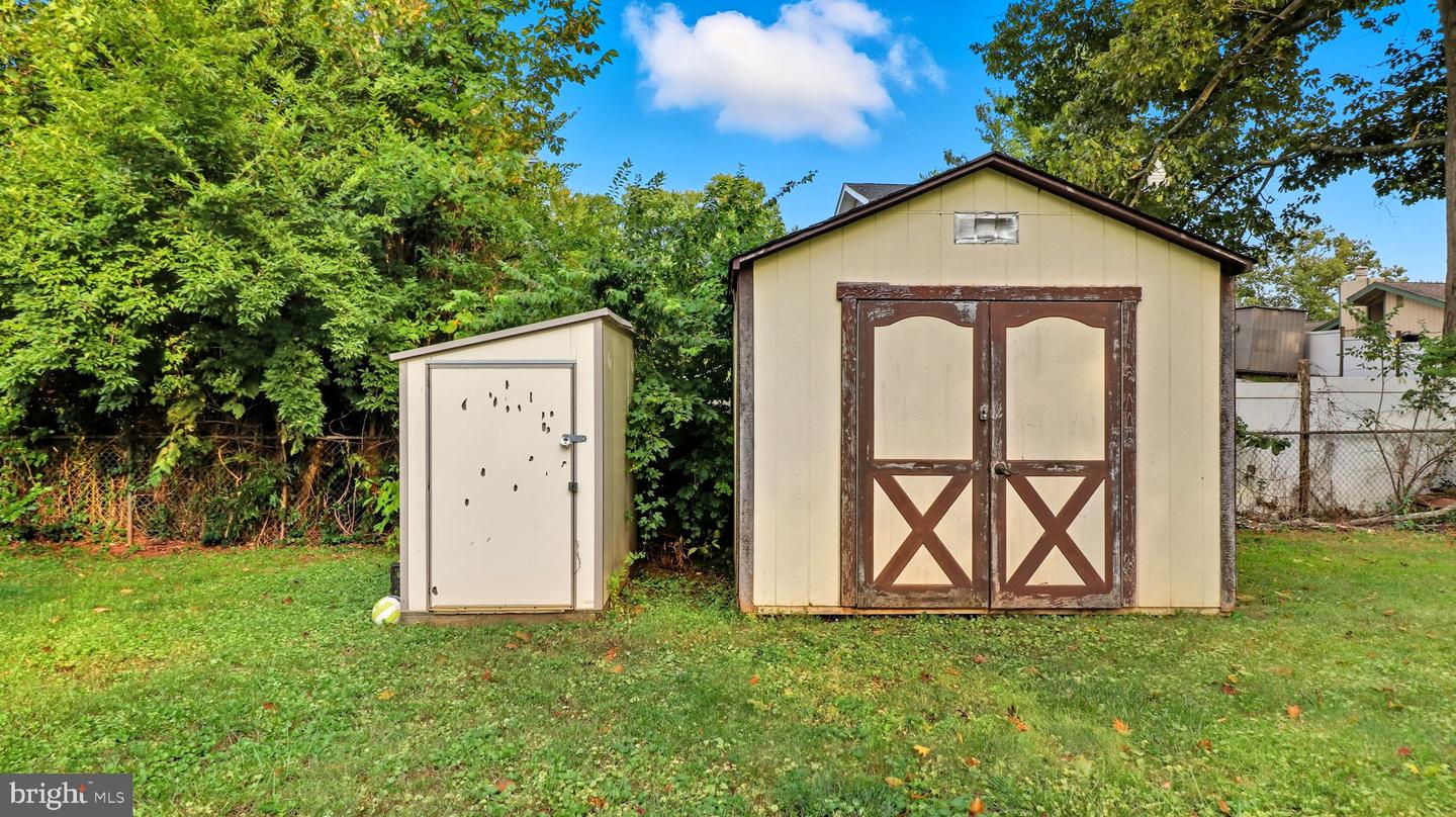 814 N CROYDON ST, STERLING, Virginia 20164, 6 Bedrooms Bedrooms, 8 Rooms Rooms,2 BathroomsBathrooms,Residential,For sale,814 N CROYDON ST,VALO2106940 MLS # VALO2106940 814 N CROYDON ST, STERLING, Virginia 20164, 6 Bedrooms Bedrooms, 8 Rooms Rooms,2 BathroomsBathrooms,Residential,For sale,814 N CROYDON ST,VALO2106940 MLS # VALO2106940