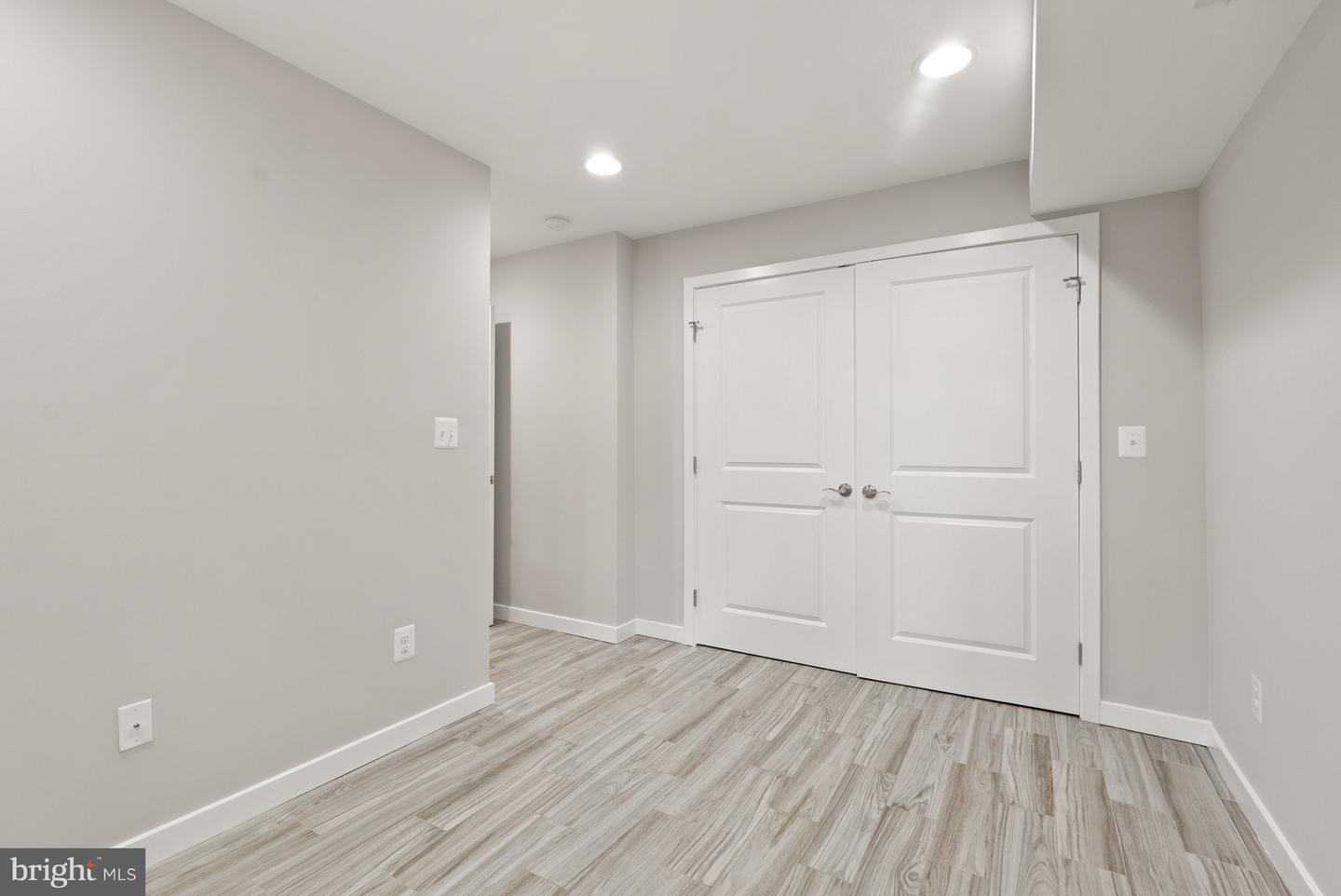 1402 DECATUR ST NW, WASHINGTON, District Of Columbia 20011, 5 Bedrooms Bedrooms, ,5 BathroomsBathrooms,Residential,For sale,1402 DECATUR ST NW,DCDC2223390 MLS # DCDC2223390