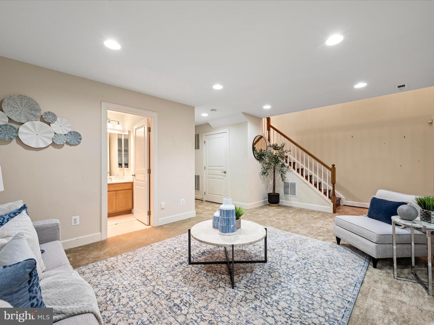 22462 DINAH PL, LEESBURG, Virginia 20175, 3 Bedrooms Bedrooms, ,3 BathroomsBathrooms,Residential,For sale,22462 DINAH PL,VALO2107680 MLS # VALO2107680