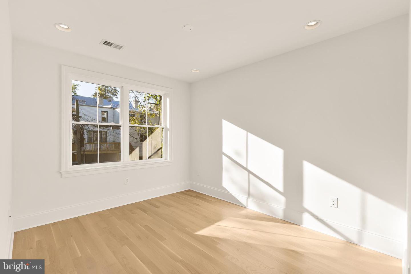 1412 PERRY PL NW, WASHINGTON, District Of Columbia 20010, 4 Bedrooms Bedrooms, ,3 BathroomsBathrooms,Residential,For sale,1412 PERRY PL NW,DCDC2225024 MLS # DCDC2225024 1412 PERRY PL NW, WASHINGTON, District Of Columbia 20010, 4 Bedrooms Bedrooms, ,3 BathroomsBathrooms,Residential,For sale,1412 PERRY PL NW,DCDC2225024 MLS # DCDC2225024