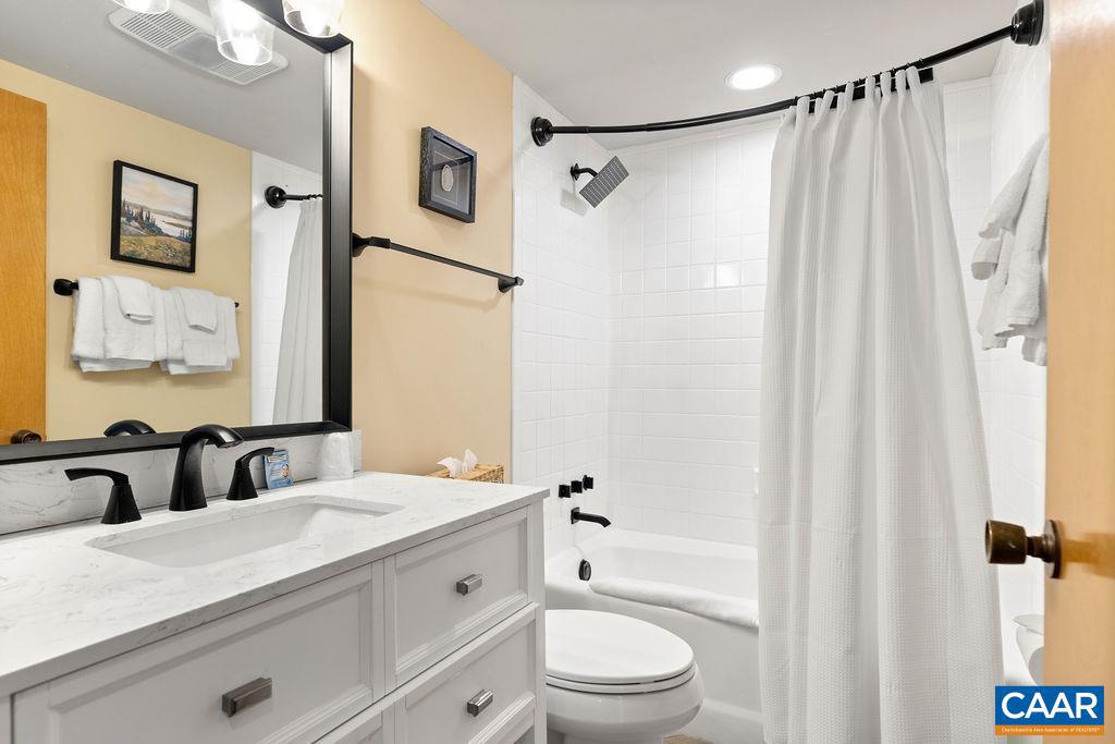 1641 OVERLOOK CONDOS, WINTERGREEN, Virginia 22967, 2 Bedrooms Bedrooms, ,2 BathroomsBathrooms,Residential,For sale,1641 OVERLOOK CONDOS,670216 MLS # 670216