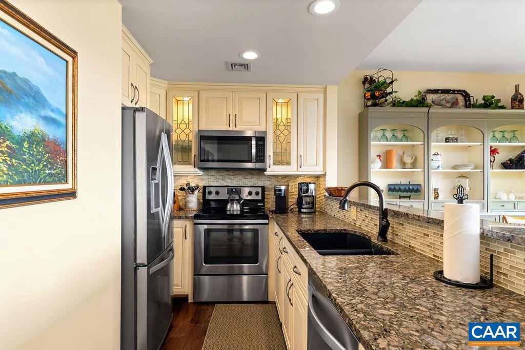 1641 OVERLOOK CONDOS, WINTERGREEN, Virginia 22967, 2 Bedrooms Bedrooms, ,2 BathroomsBathrooms,Residential,For sale,1641 OVERLOOK CONDOS,670216 MLS # 670216