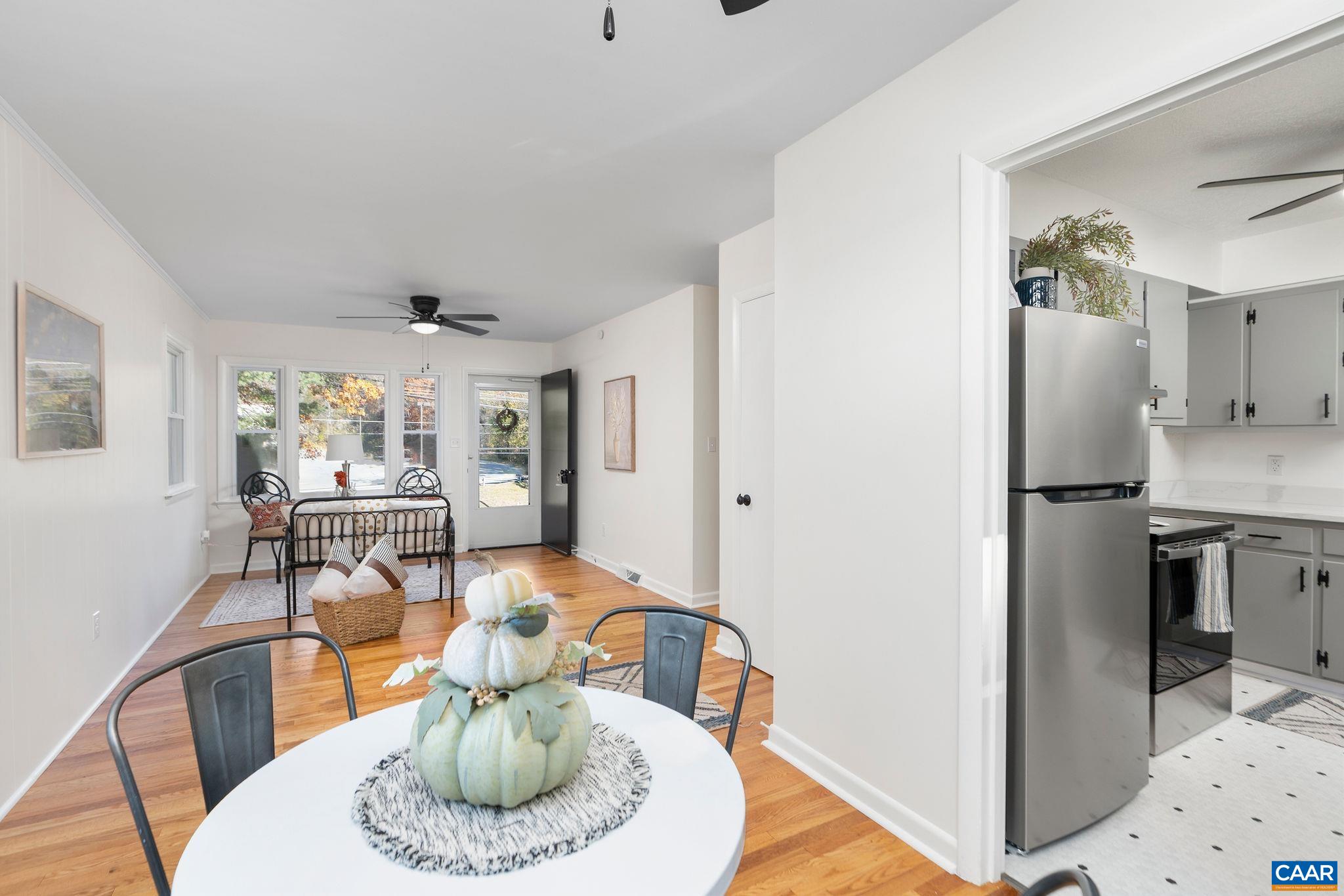 2418 W BEVERLEY ST, STAUNTON, Virginia 24401, 3 Bedrooms Bedrooms, ,1 BathroomBathrooms,Residential,2418 W BEVERLEY ST,670712 MLS # 670712