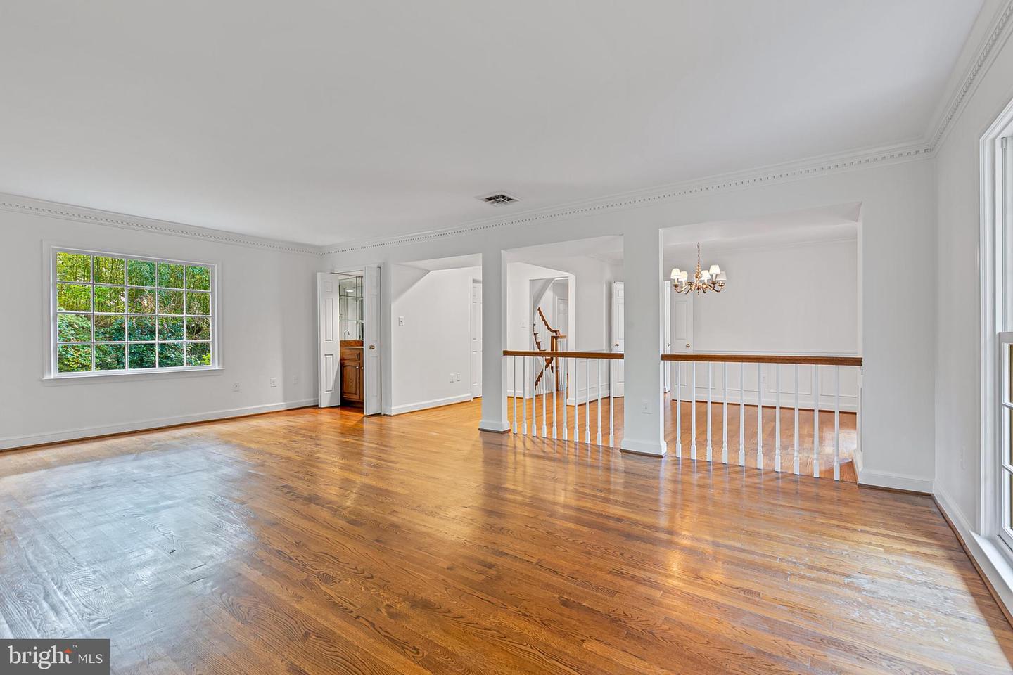 2424 S QUEEN ST, ARLINGTON, Virginia 22202, 4 Bedrooms Bedrooms, ,3 BathroomsBathrooms,Residential,For sale,2424 S QUEEN ST,VAAR2061926 MLS # VAAR2061926 2424 S QUEEN ST, ARLINGTON, Virginia 22202, 4 Bedrooms Bedrooms, ,3 BathroomsBathrooms,Residential,For sale,2424 S QUEEN ST,VAAR2061926 MLS # VAAR2061926