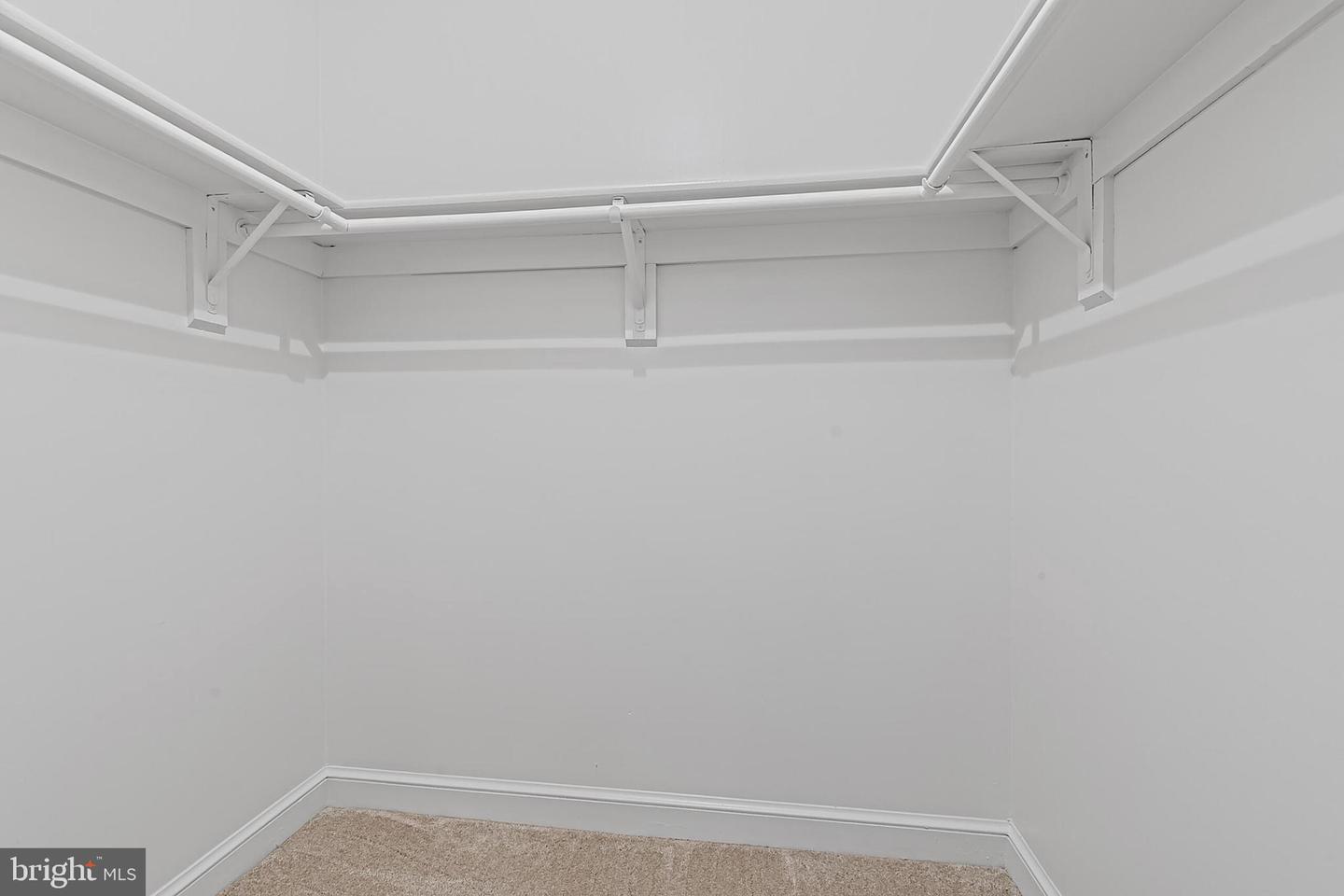 2424 S QUEEN ST, ARLINGTON, Virginia 22202, 4 Bedrooms Bedrooms, ,3 BathroomsBathrooms,Residential,For sale,2424 S QUEEN ST,VAAR2061926 MLS # VAAR2061926 2424 S QUEEN ST, ARLINGTON, Virginia 22202, 4 Bedrooms Bedrooms, ,3 BathroomsBathrooms,Residential,For sale,2424 S QUEEN ST,VAAR2061926 MLS # VAAR2061926