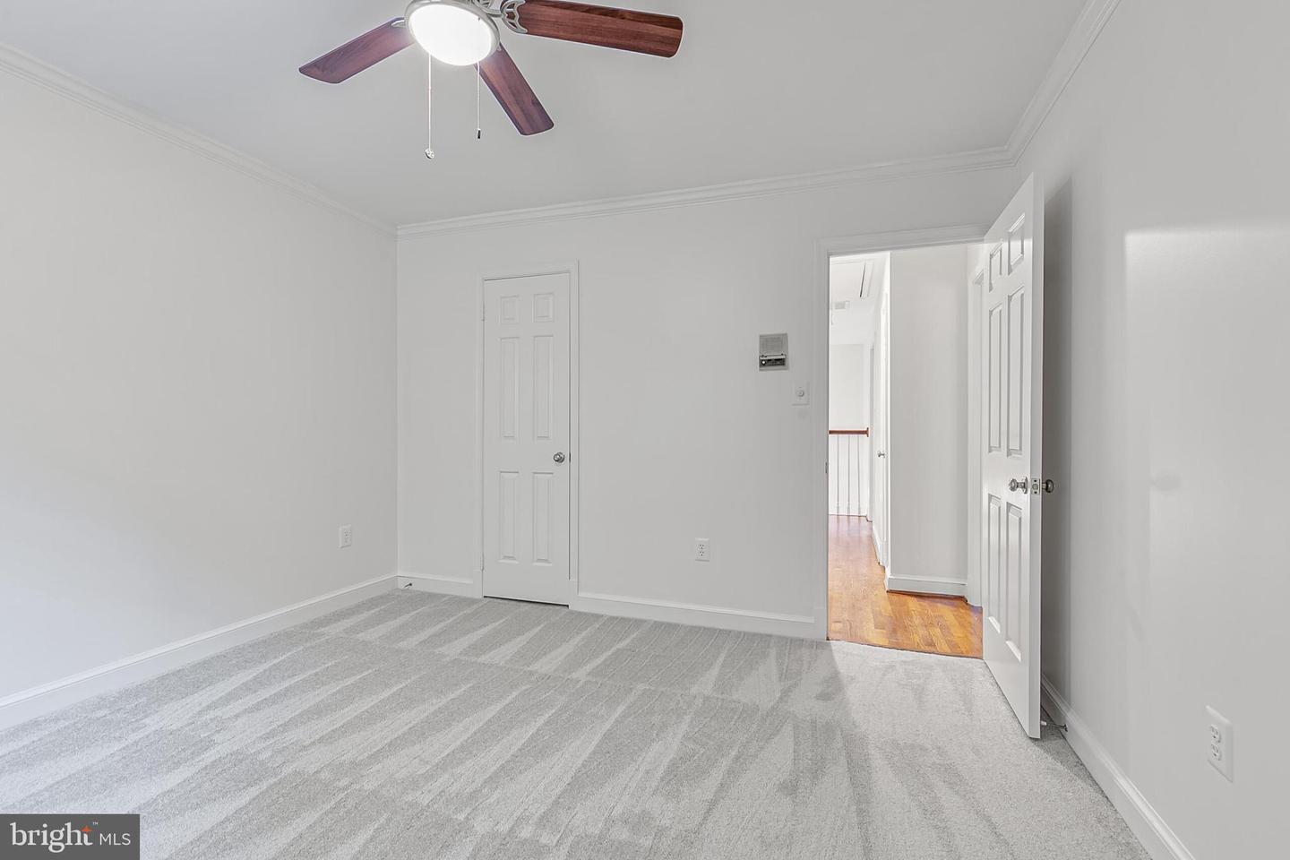 2424 S QUEEN ST, ARLINGTON, Virginia 22202, 4 Bedrooms Bedrooms, ,3 BathroomsBathrooms,Residential,For sale,2424 S QUEEN ST,VAAR2061926 MLS # VAAR2061926 2424 S QUEEN ST, ARLINGTON, Virginia 22202, 4 Bedrooms Bedrooms, ,3 BathroomsBathrooms,Residential,For sale,2424 S QUEEN ST,VAAR2061926 MLS # VAAR2061926