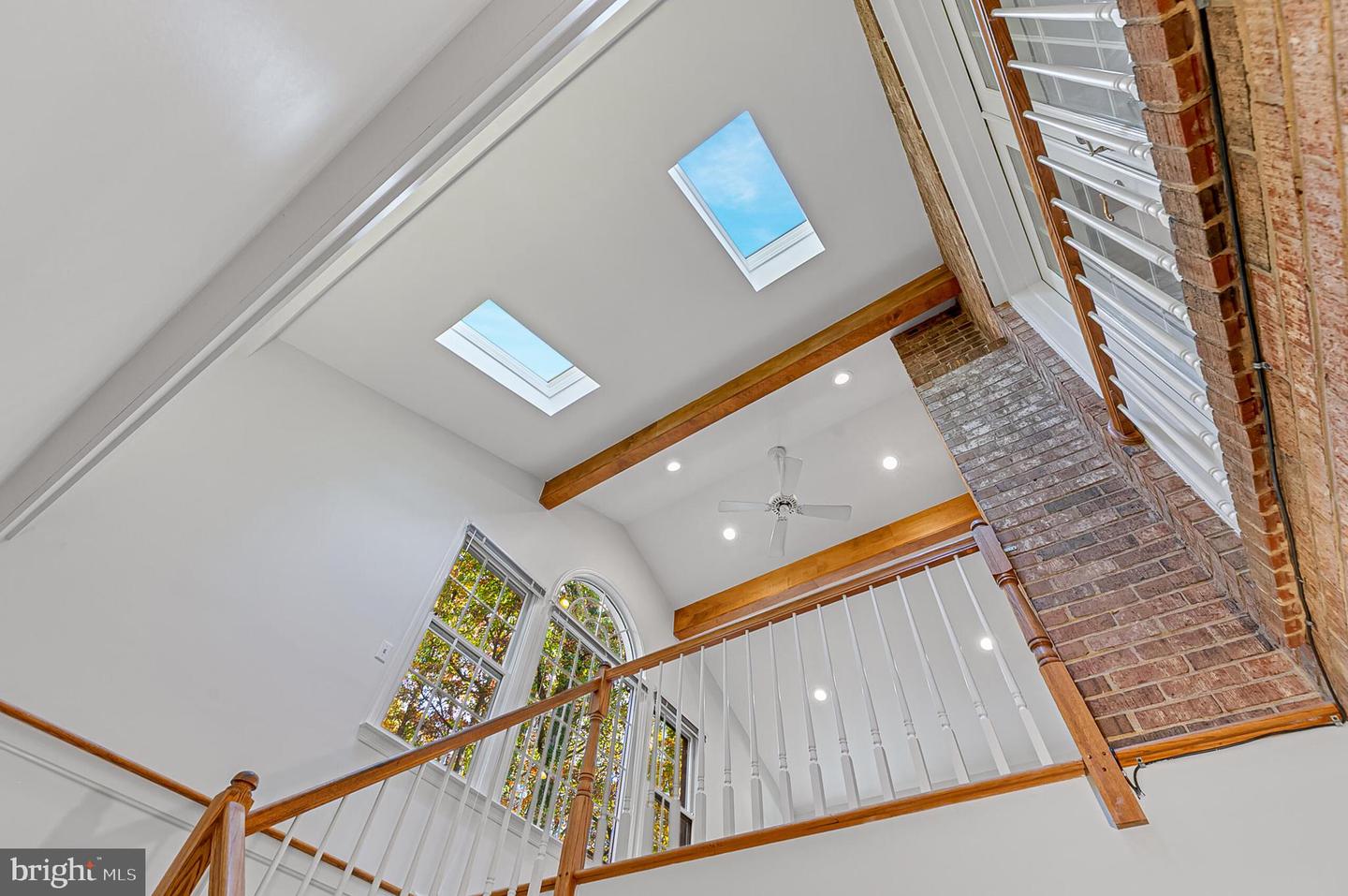 2424 S QUEEN ST, ARLINGTON, Virginia 22202, 4 Bedrooms Bedrooms, ,3 BathroomsBathrooms,Residential,For sale,2424 S QUEEN ST,VAAR2061926 MLS # VAAR2061926 2424 S QUEEN ST, ARLINGTON, Virginia 22202, 4 Bedrooms Bedrooms, ,3 BathroomsBathrooms,Residential,For sale,2424 S QUEEN ST,VAAR2061926 MLS # VAAR2061926