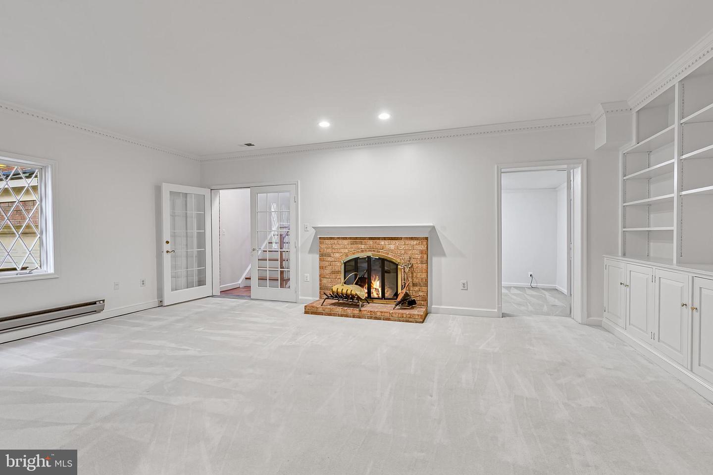 2424 S QUEEN ST, ARLINGTON, Virginia 22202, 4 Bedrooms Bedrooms, ,3 BathroomsBathrooms,Residential,For sale,2424 S QUEEN ST,VAAR2061926 MLS # VAAR2061926 2424 S QUEEN ST, ARLINGTON, Virginia 22202, 4 Bedrooms Bedrooms, ,3 BathroomsBathrooms,Residential,For sale,2424 S QUEEN ST,VAAR2061926 MLS # VAAR2061926