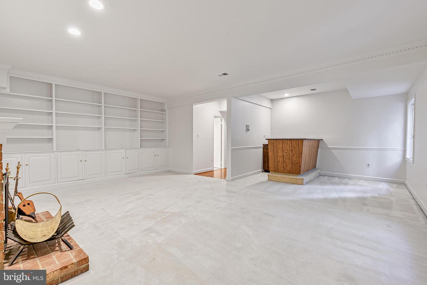 2424 S QUEEN ST, ARLINGTON, Virginia 22202, 4 Bedrooms Bedrooms, ,3 BathroomsBathrooms,Residential,For sale,2424 S QUEEN ST,VAAR2061926 MLS # VAAR2061926 2424 S QUEEN ST, ARLINGTON, Virginia 22202, 4 Bedrooms Bedrooms, ,3 BathroomsBathrooms,Residential,For sale,2424 S QUEEN ST,VAAR2061926 MLS # VAAR2061926