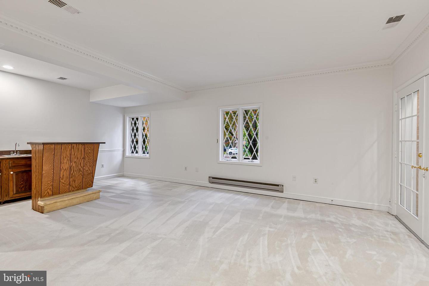 2424 S QUEEN ST, ARLINGTON, Virginia 22202, 4 Bedrooms Bedrooms, ,3 BathroomsBathrooms,Residential,For sale,2424 S QUEEN ST,VAAR2061926 MLS # VAAR2061926 2424 S QUEEN ST, ARLINGTON, Virginia 22202, 4 Bedrooms Bedrooms, ,3 BathroomsBathrooms,Residential,For sale,2424 S QUEEN ST,VAAR2061926 MLS # VAAR2061926